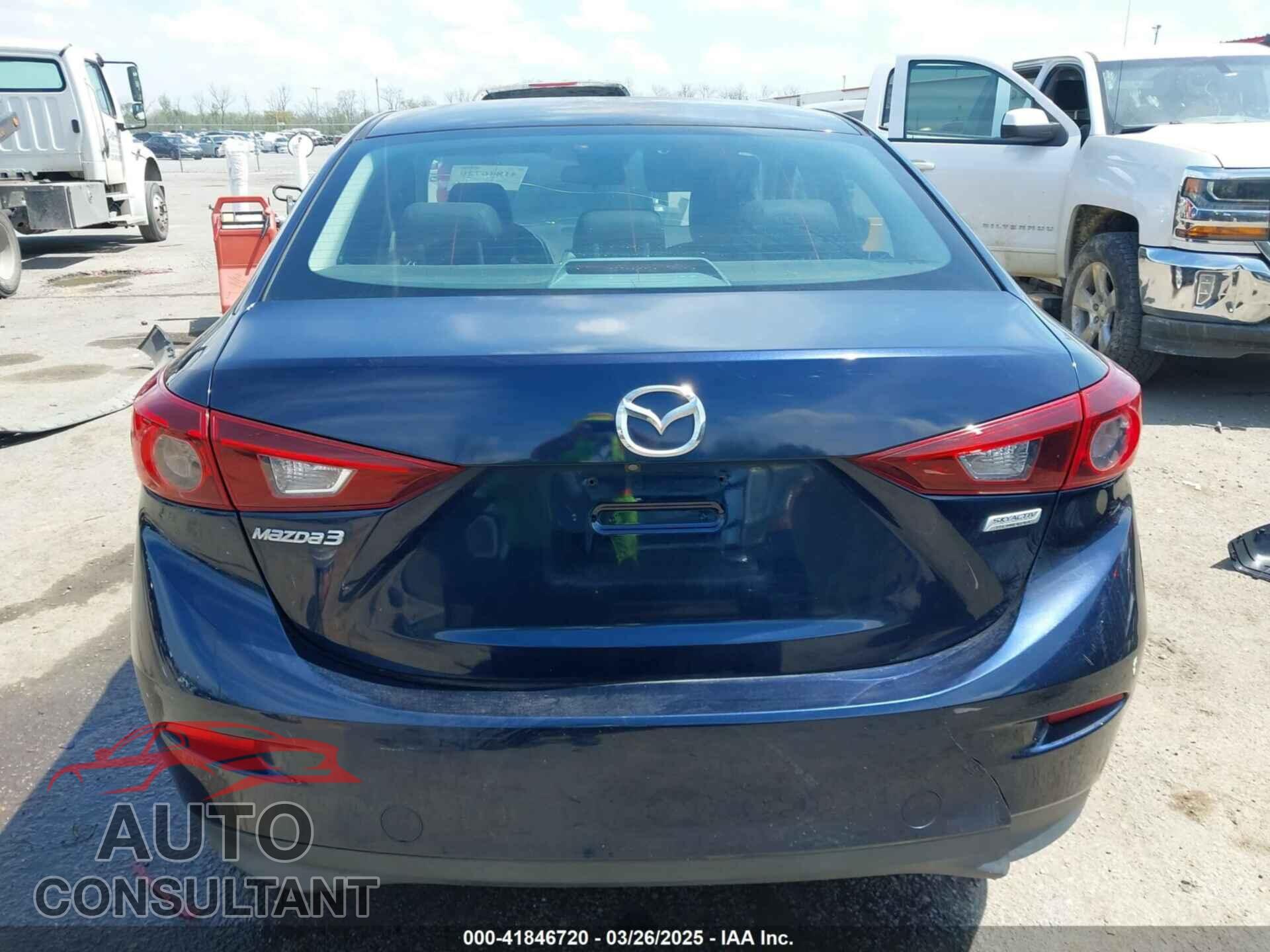 MAZDA MAZDA3 2017 - 3MZBN1V74HM114577