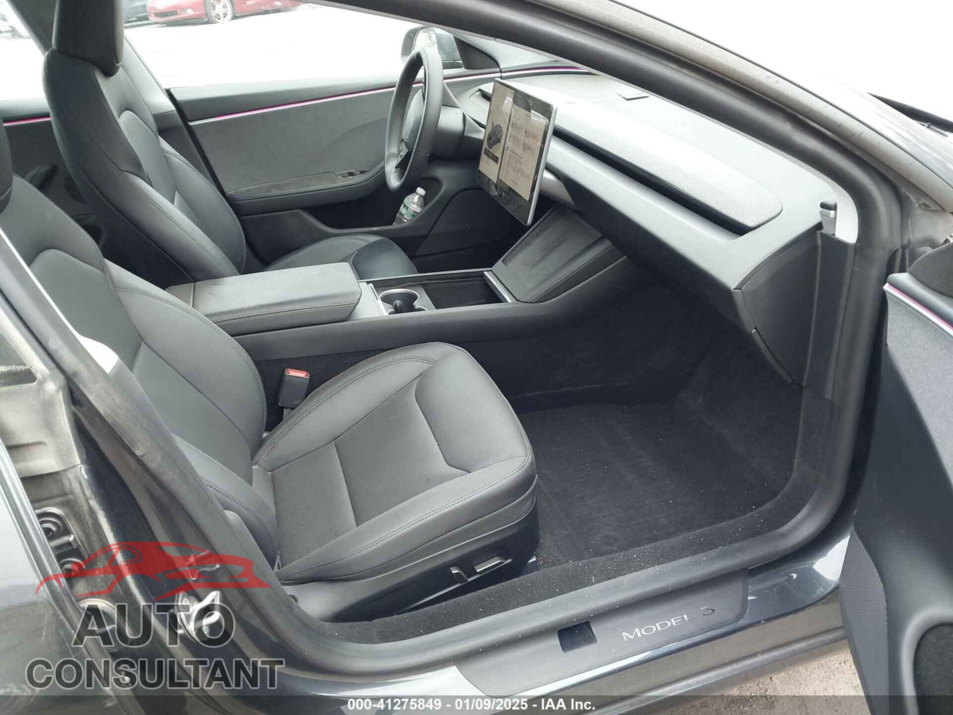 TESLA MODEL 3 2024 - 5YJ3E1EA9RF737816