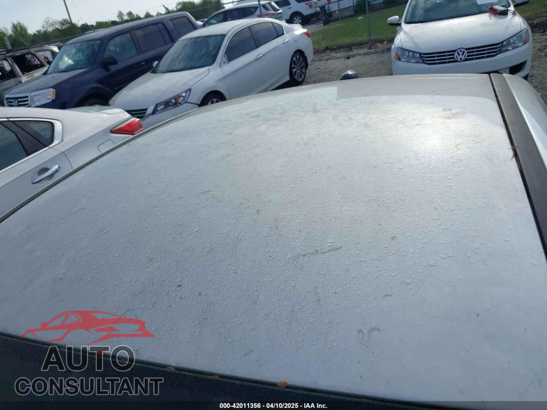 FORD FOCUS 2016 - 1FADP3E27GL201577