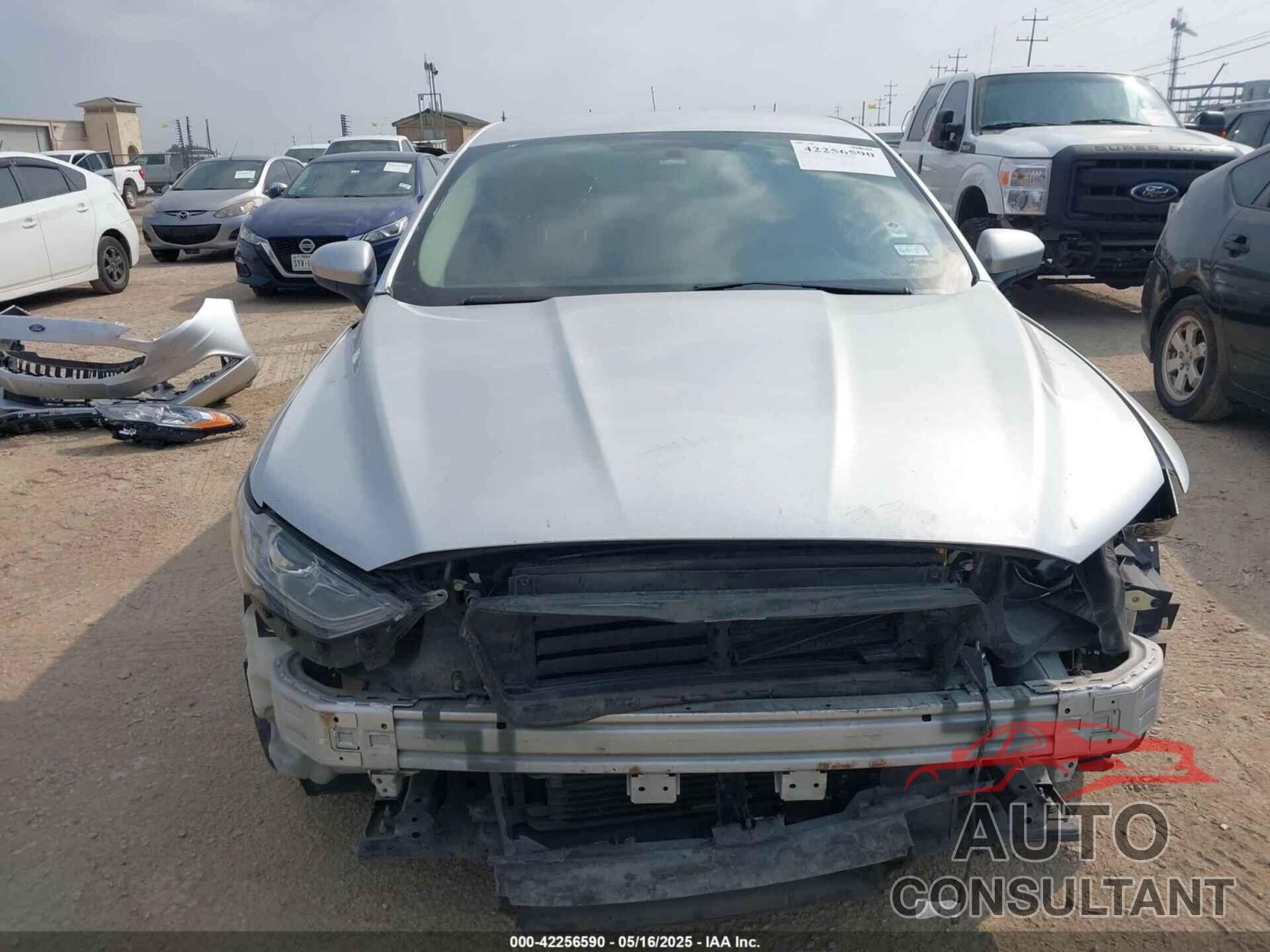 FORD FUSION HYBRID 2018 - 3FA6P0LU1JR157595