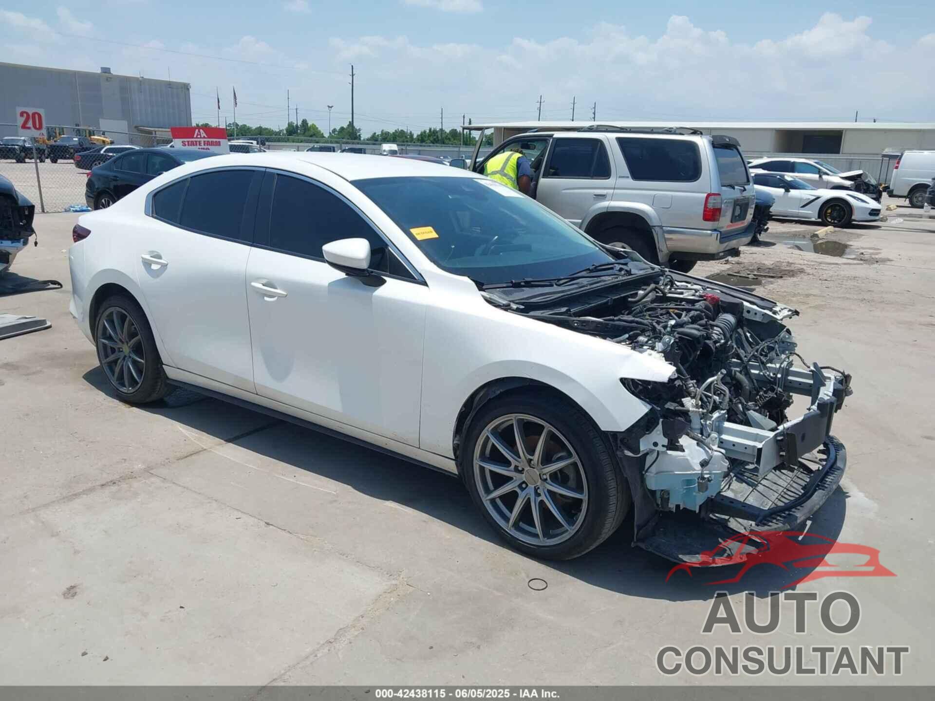 MAZDA MAZDA3 2019 - 3MZBPAALXKM112322