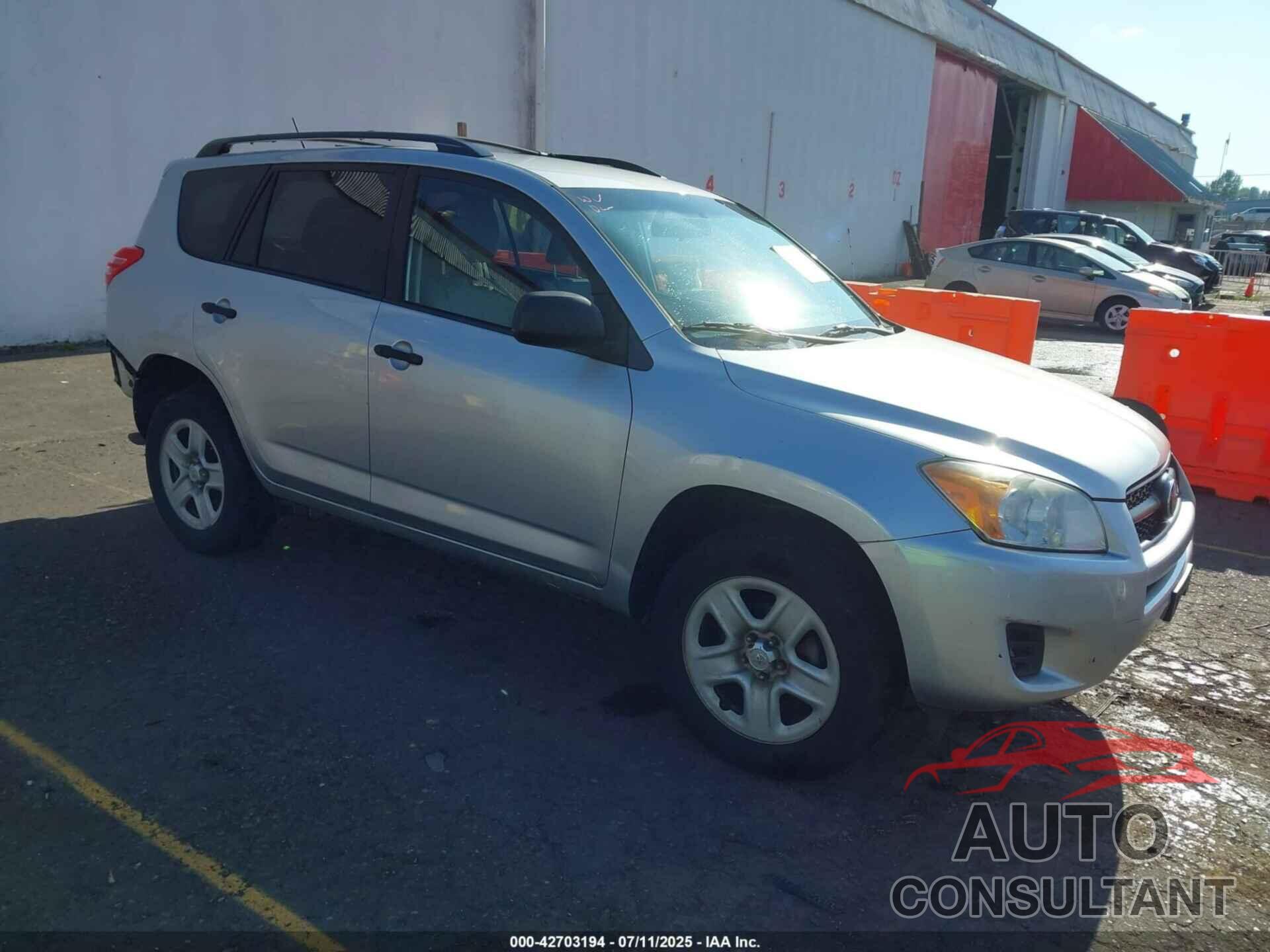 TOYOTA RAV4 2011 - 2T3BF4DV9BW148425