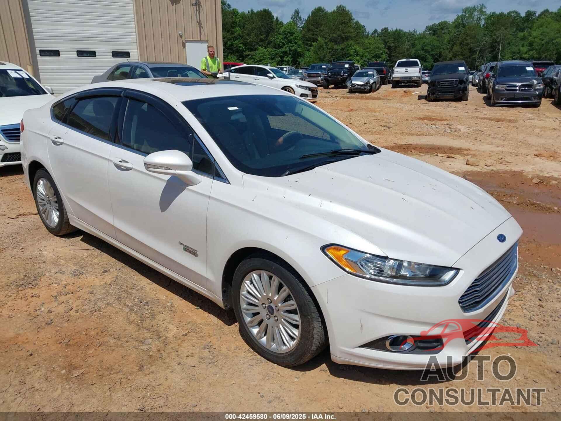 FORD FUSION ENERGI 2016 - 3FA6P0PU0GR287306