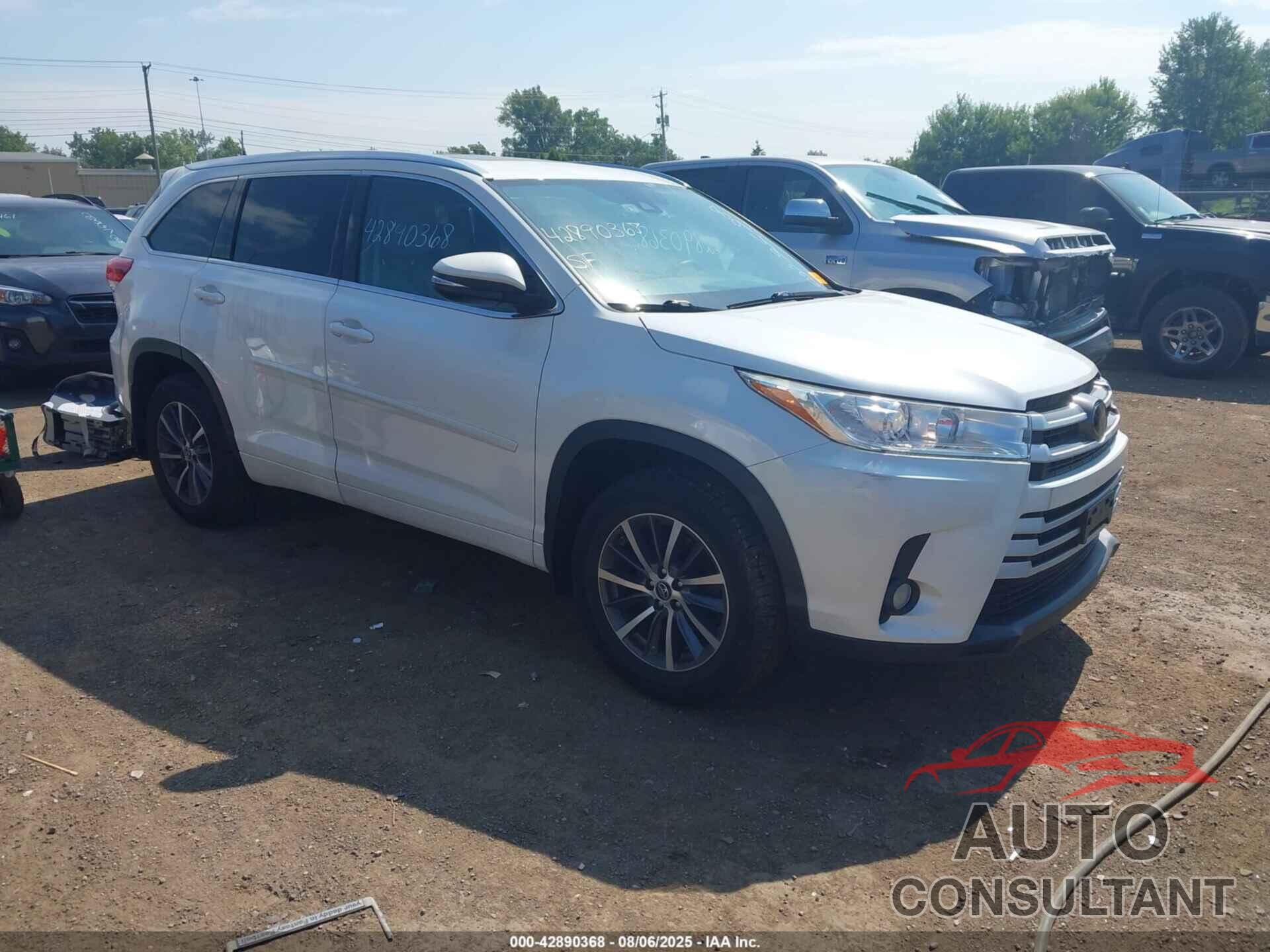 TOYOTA HIGHLANDER 2018 - 5TDJZRFHXJS894924