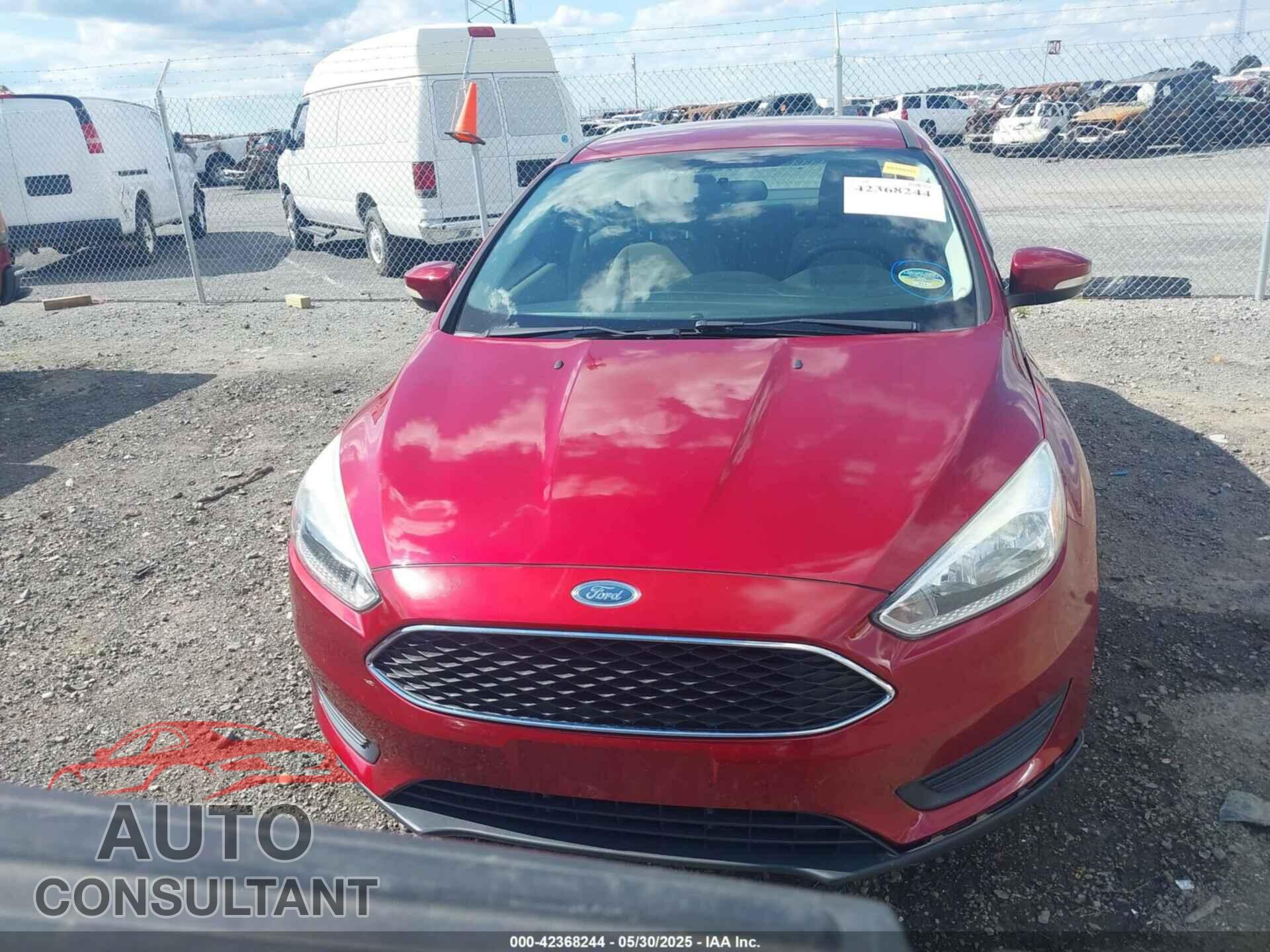 FORD FOCUS 2015 - 1FADP3F29FL338923