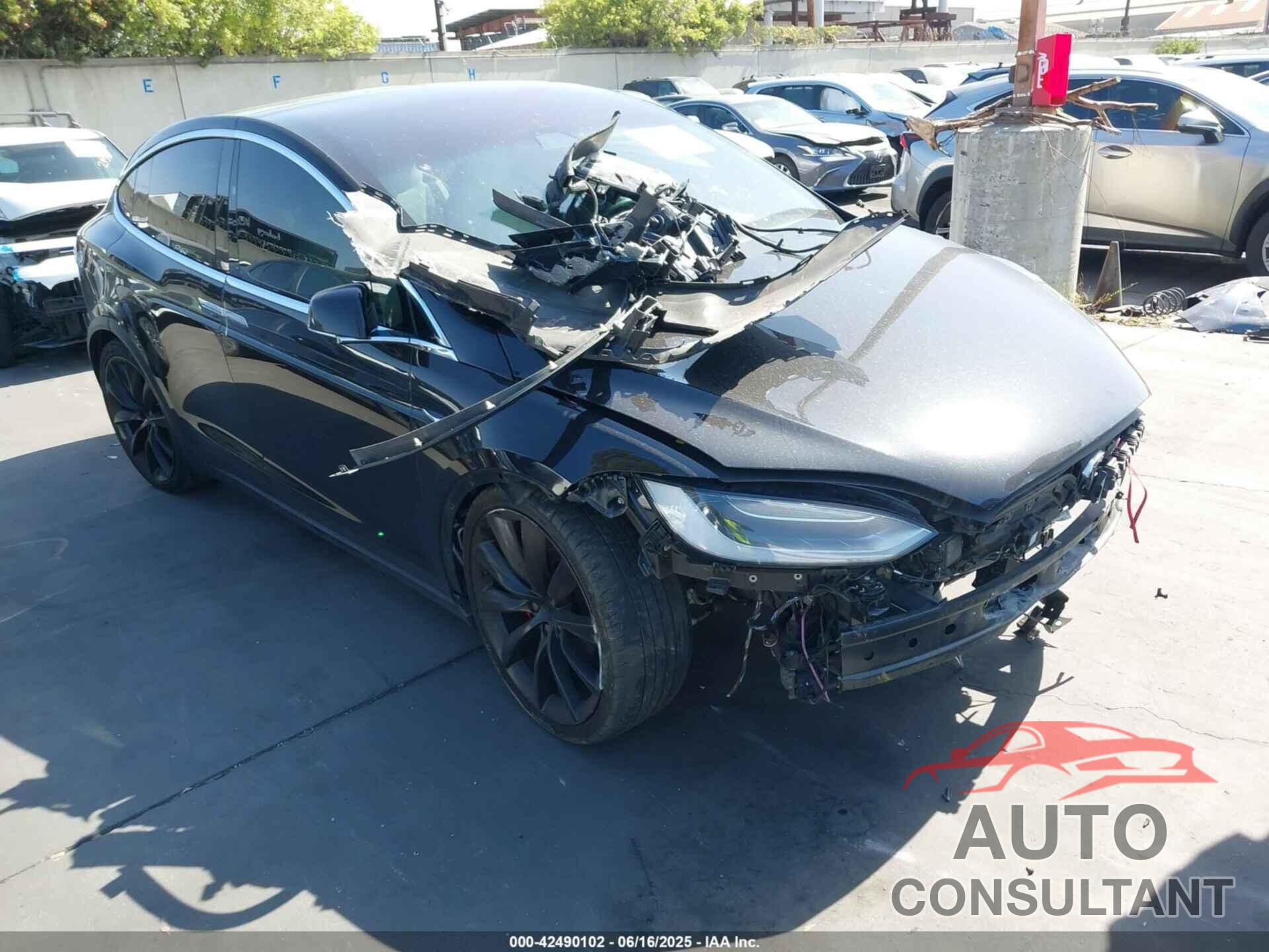 TESLA MODEL X 2018 - 5YJXCBE40JF113060
