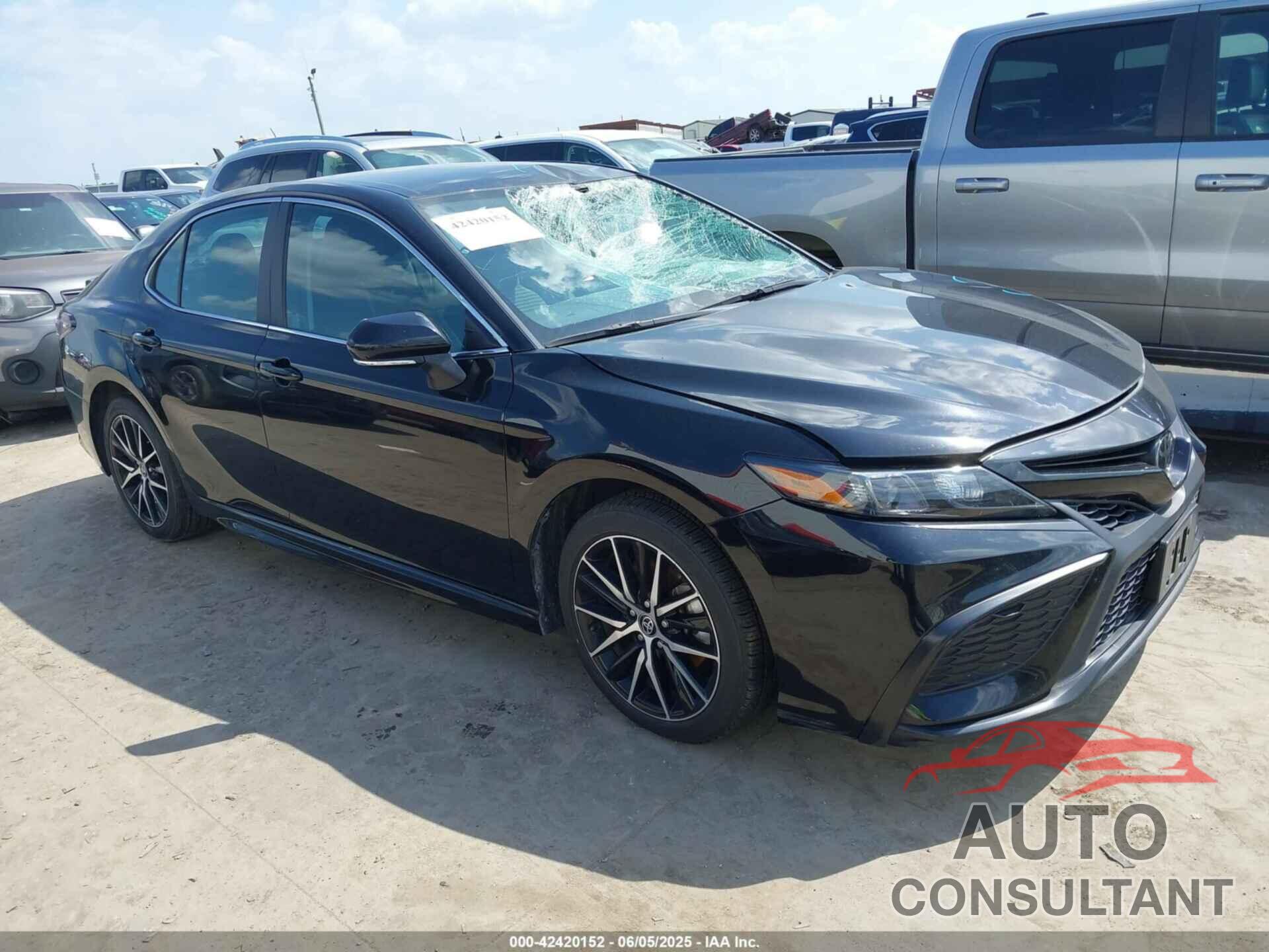 TOYOTA CAMRY 2023 - 4T1G11AK5PU826293