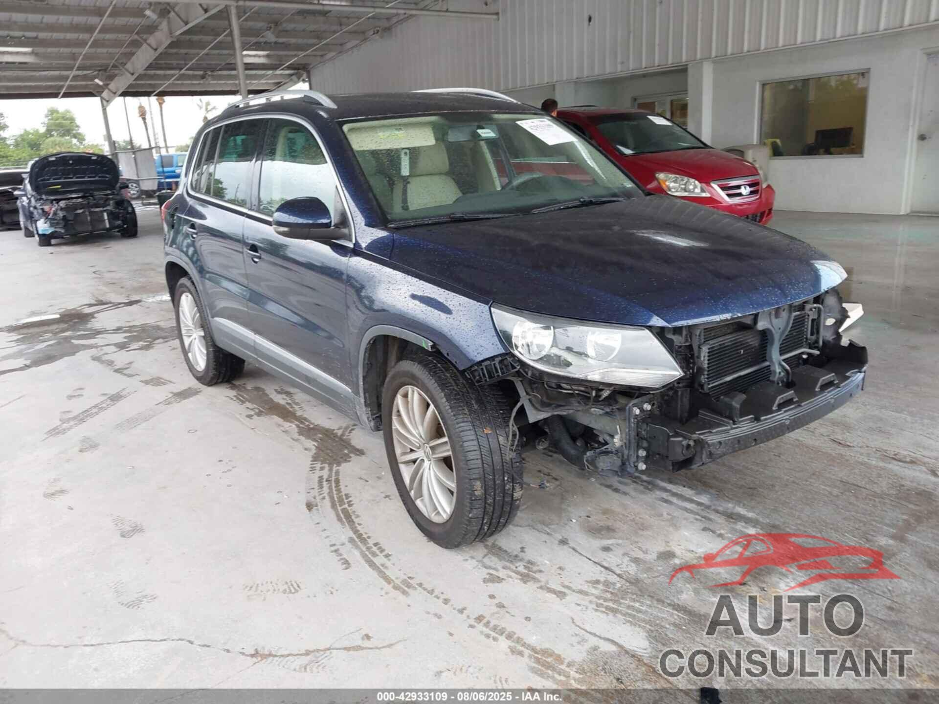 VOLKSWAGEN TIGUAN 2012 - WVGAV7AX9CW525856