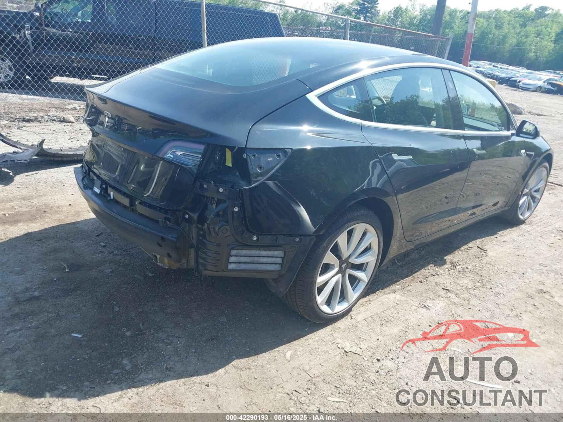 TESLA MODEL 3 2018 - 5YJ3E1EB9JF086703
