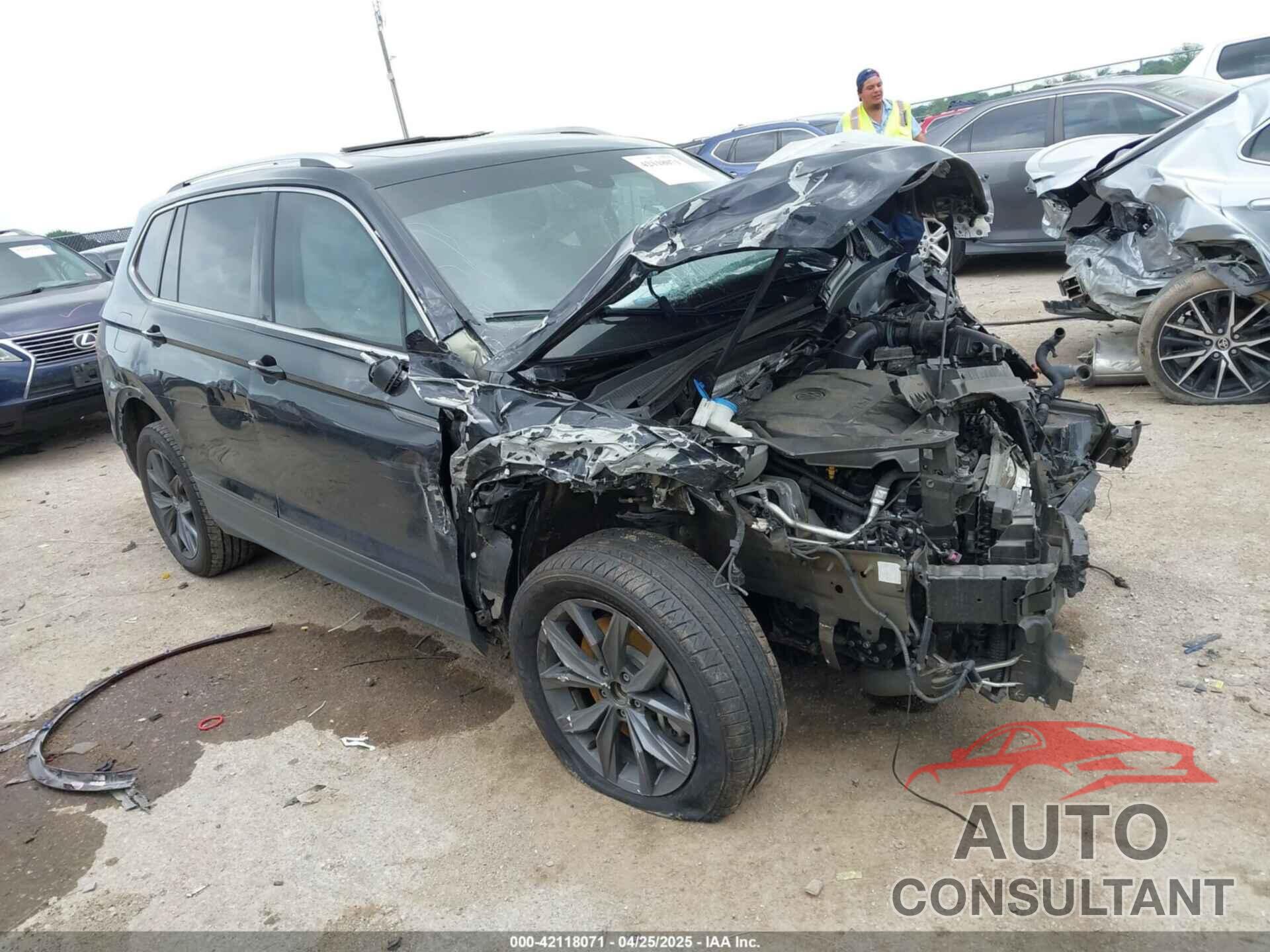 VOLKSWAGEN TIGUAN 2022 - 3VV3B7AXXNM117019