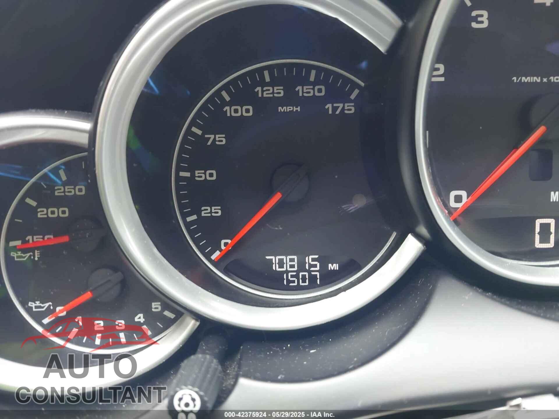 PORSCHE CAYENNE 2016 - WP1AA2A28GLA10621