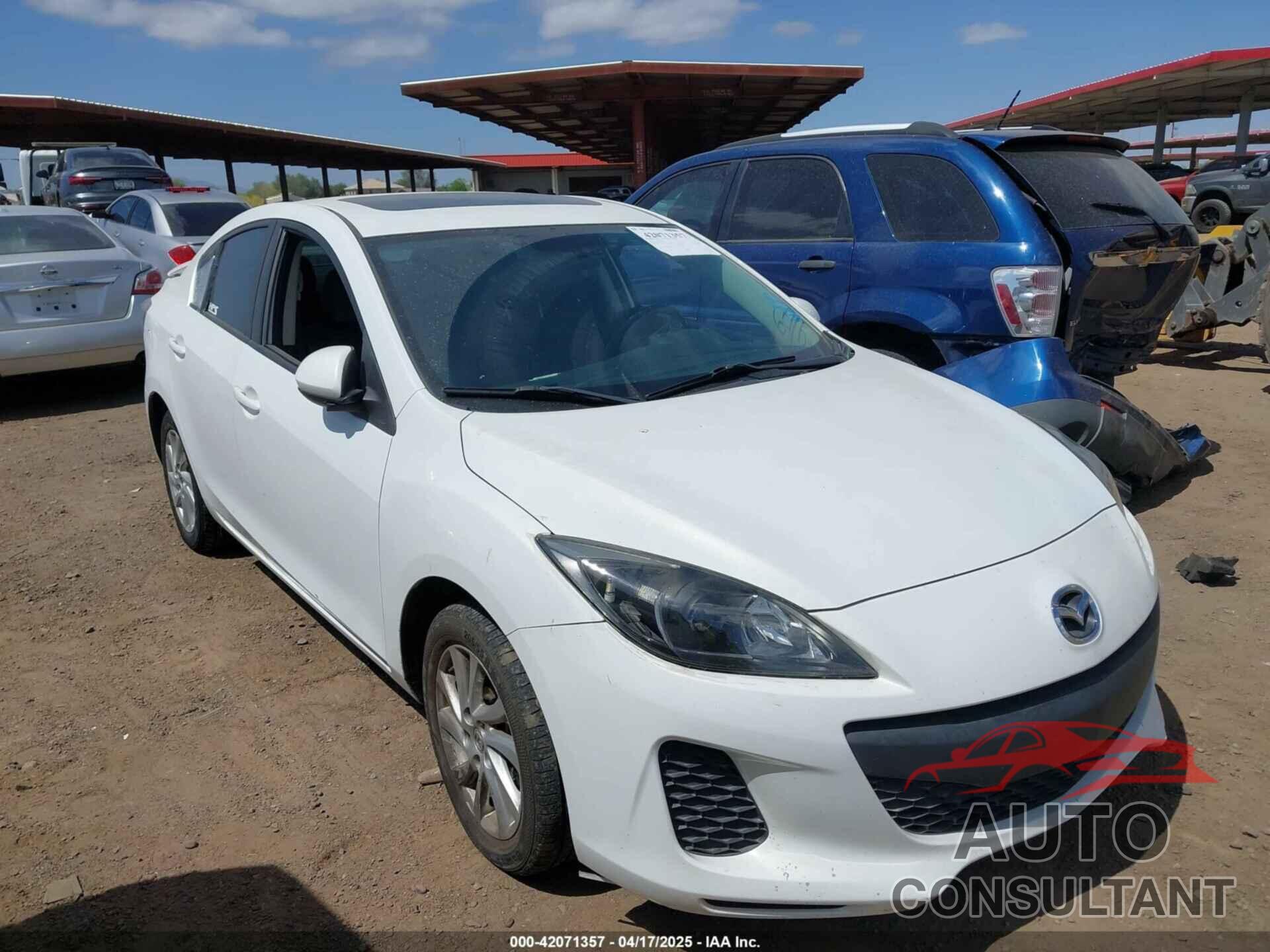 MAZDA MAZDA3 2012 - JM1BL1W76C1534581