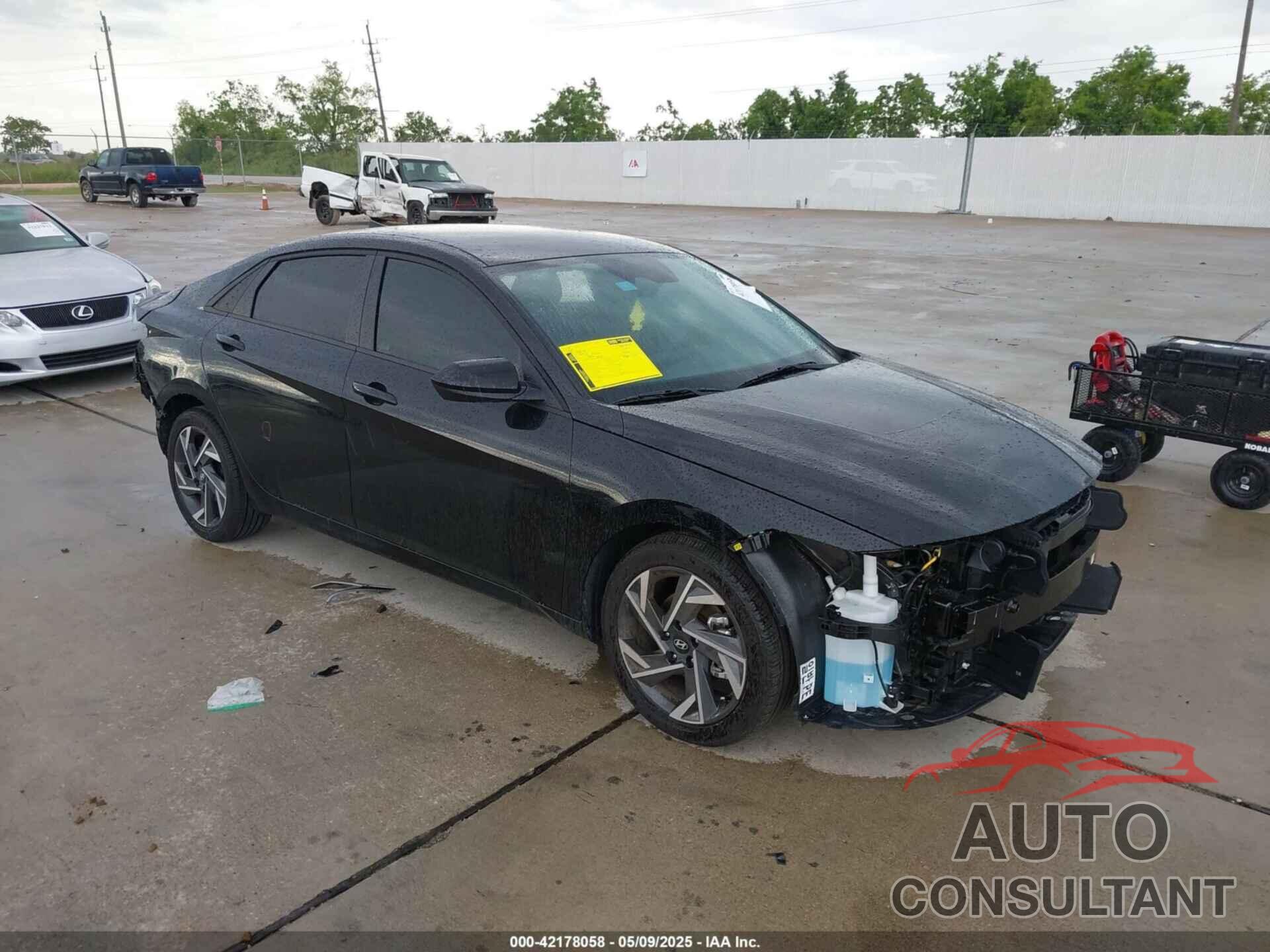 HYUNDAI ELANTRA 2025 - KMHLM4DG4SU960686