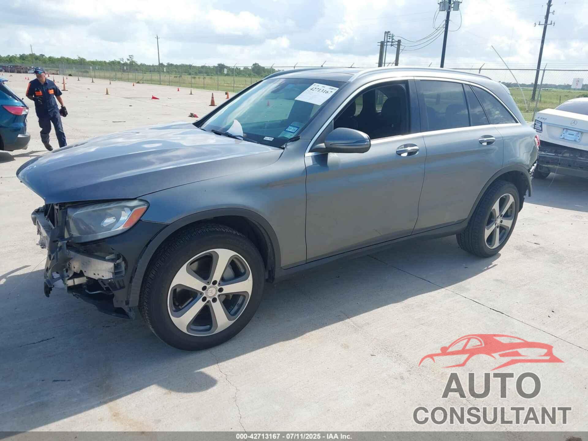 MERCEDES-BENZ GLC 300 2016 - WDC0G4JB7GF088548