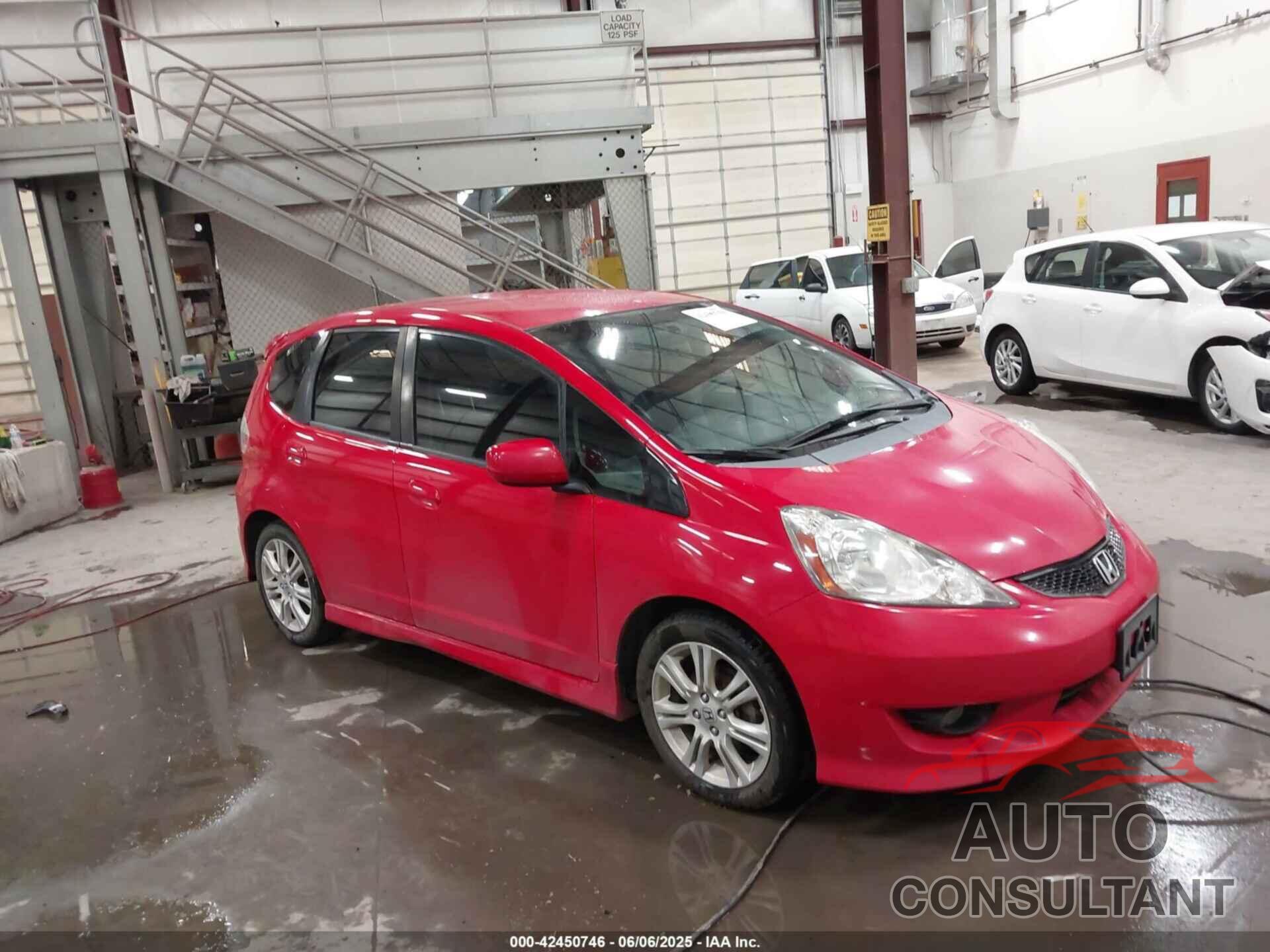 HONDA FIT 2011 - JHMGE8H56BC026892
