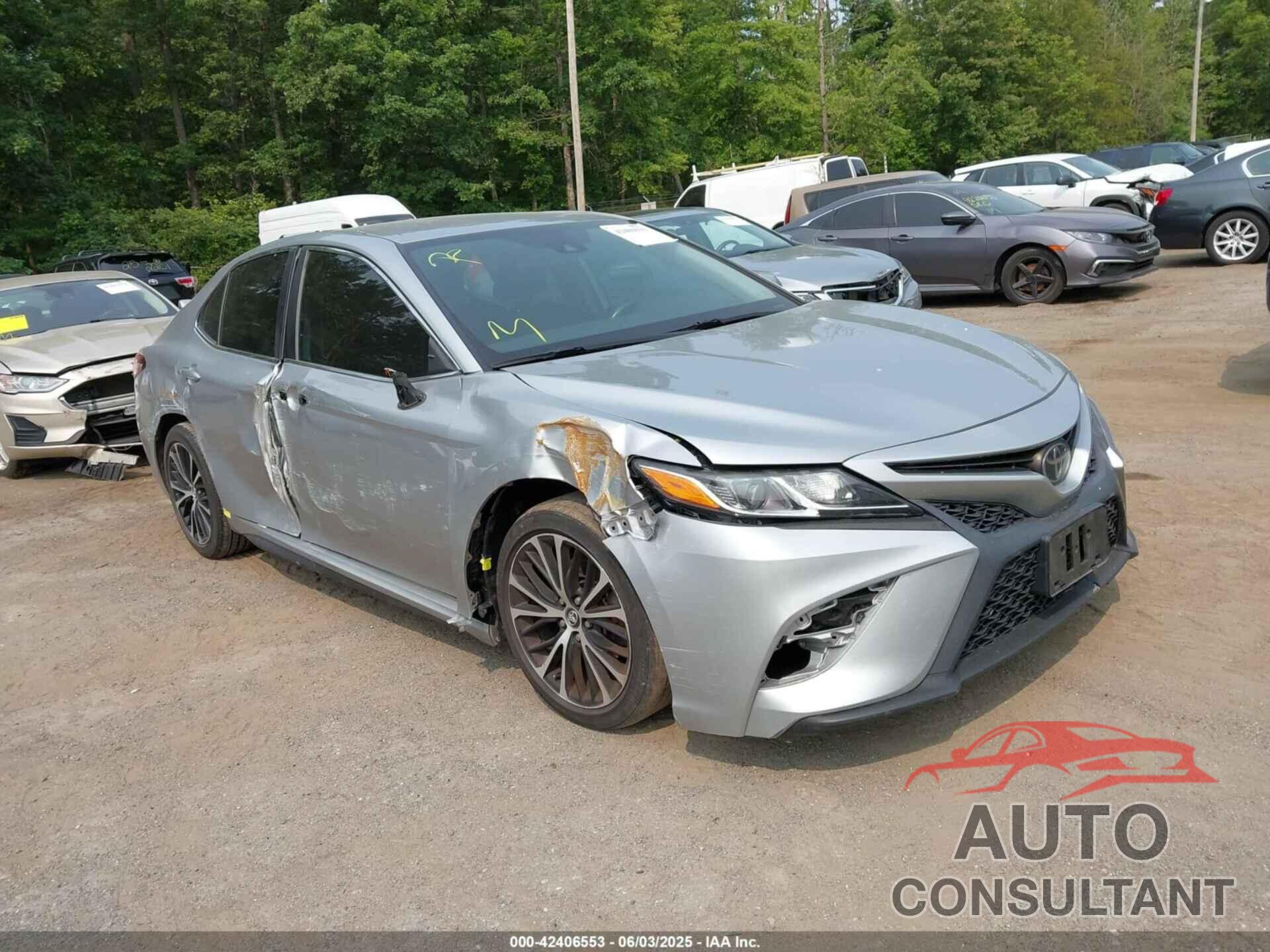 TOYOTA CAMRY 2020 - 4T1G11AK1LU318901
