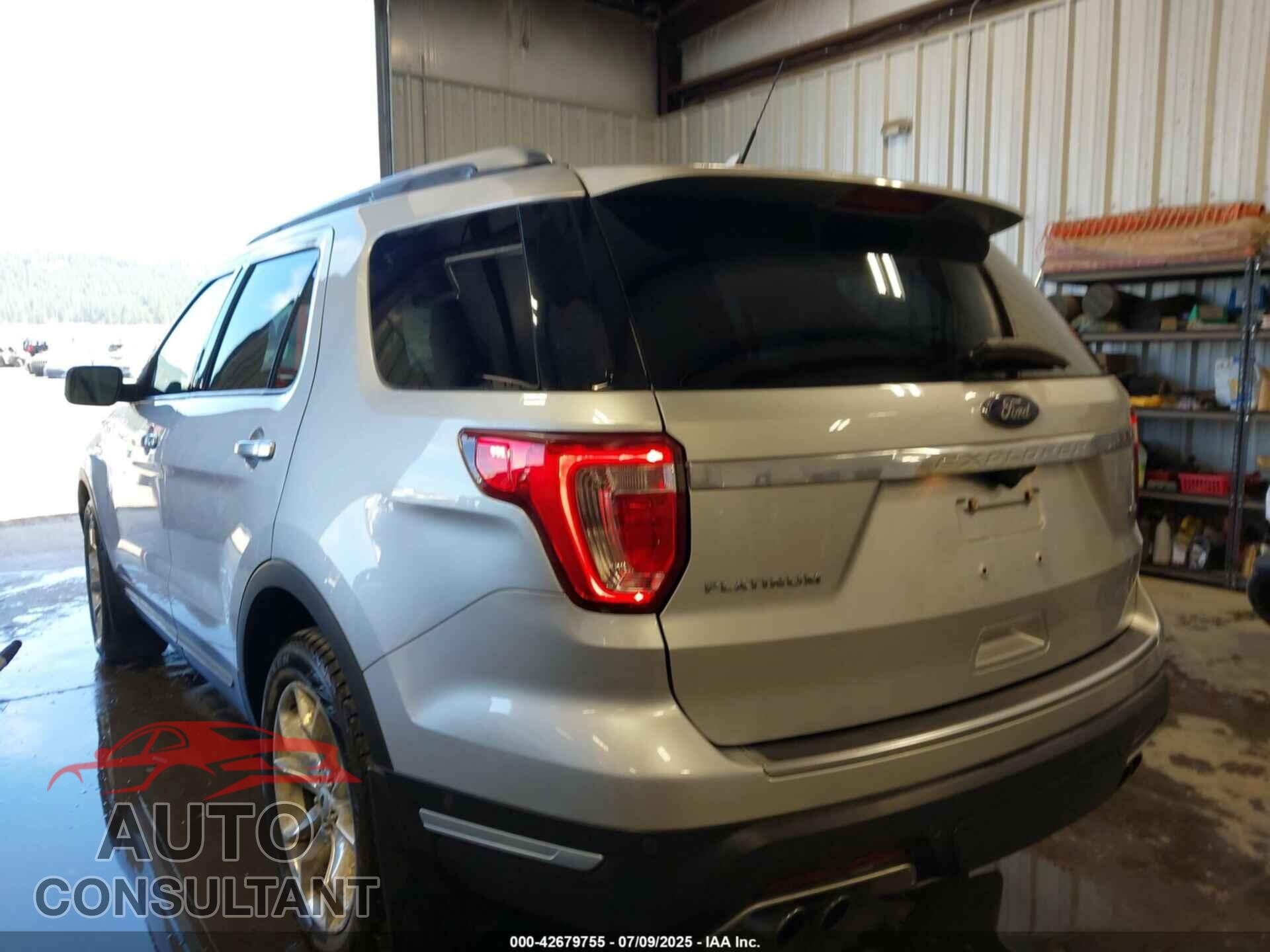 FORD EXPLORER 2018 - 1FM5K8HT1JGB31021