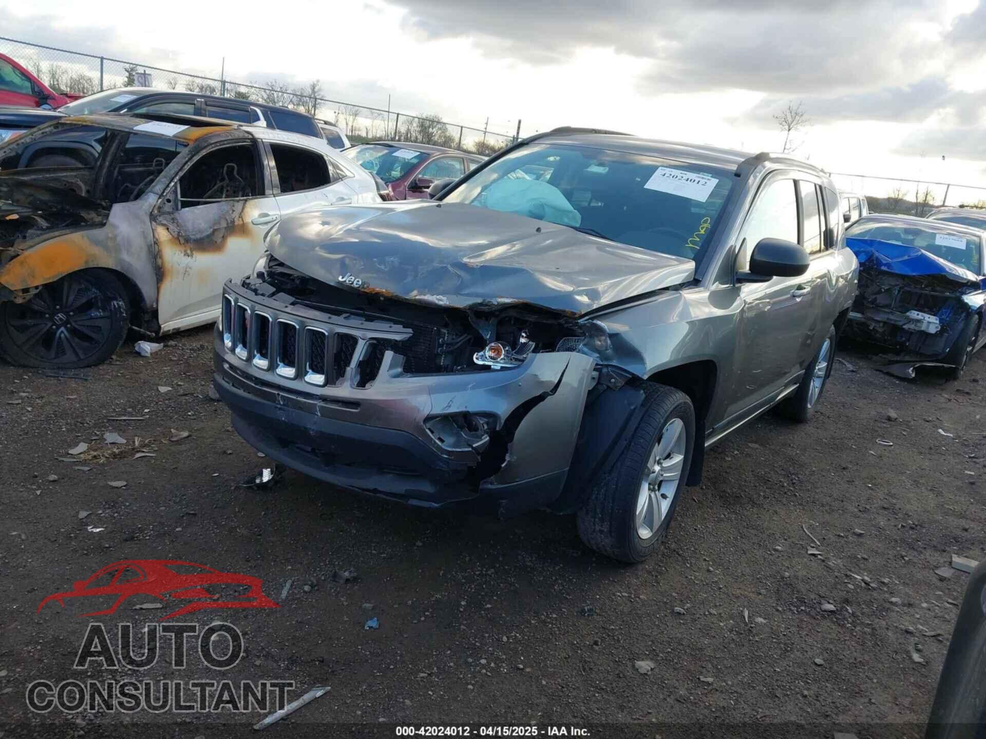 JEEP COMPASS 2011 - 1J4NF1FB6BD280595