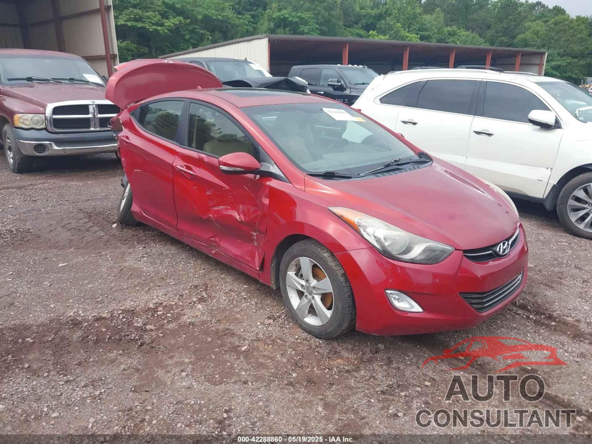 HYUNDAI ELANTRA 2012 - KMHDH4AE9CU470306