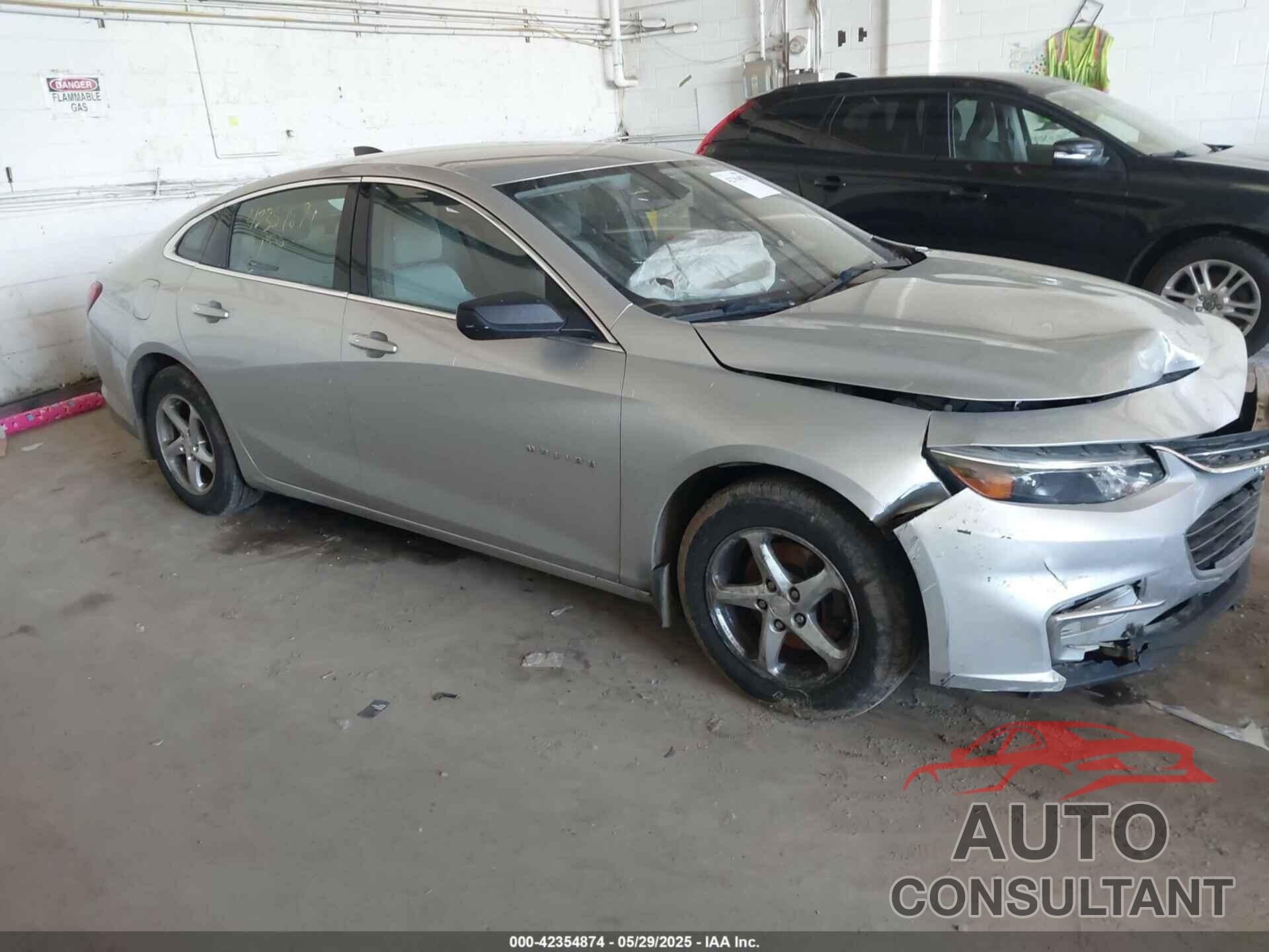 CHEVROLET MALIBU 2016 - 1G1ZB5ST4GF177155