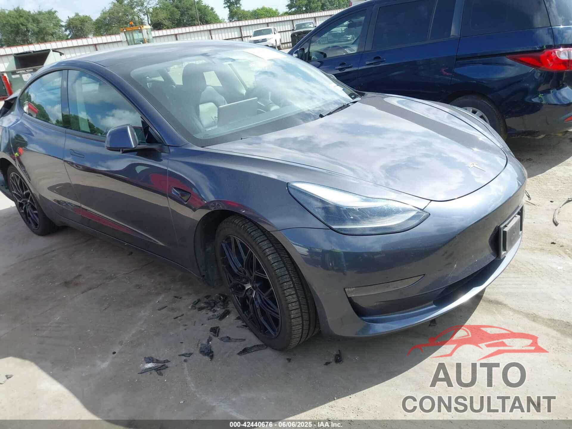 TESLA MODEL 3 2023 - 5YJ3E1EC9PF517784