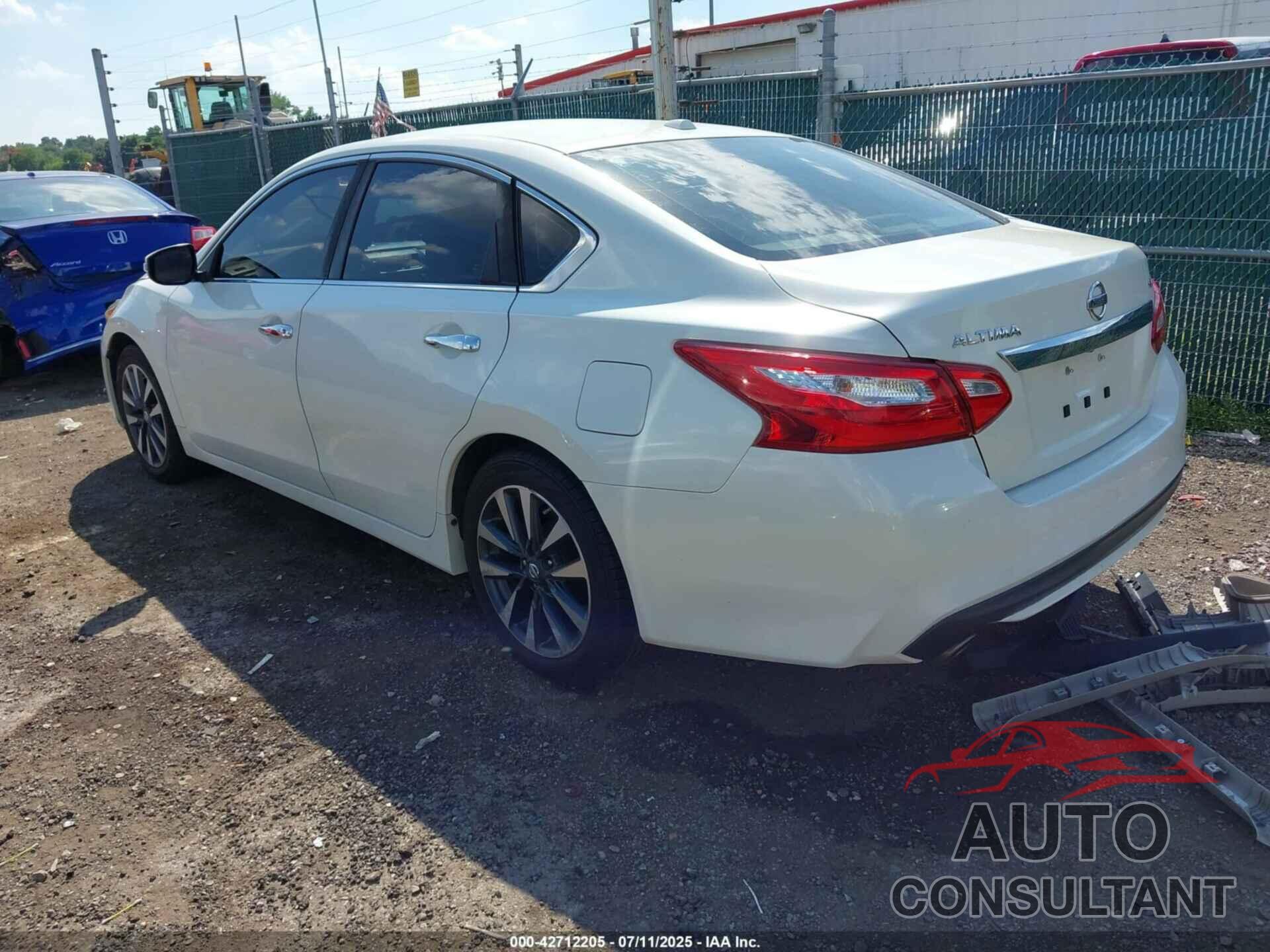 NISSAN ALTIMA 2017 - 1N4AL3AP7HC151619
