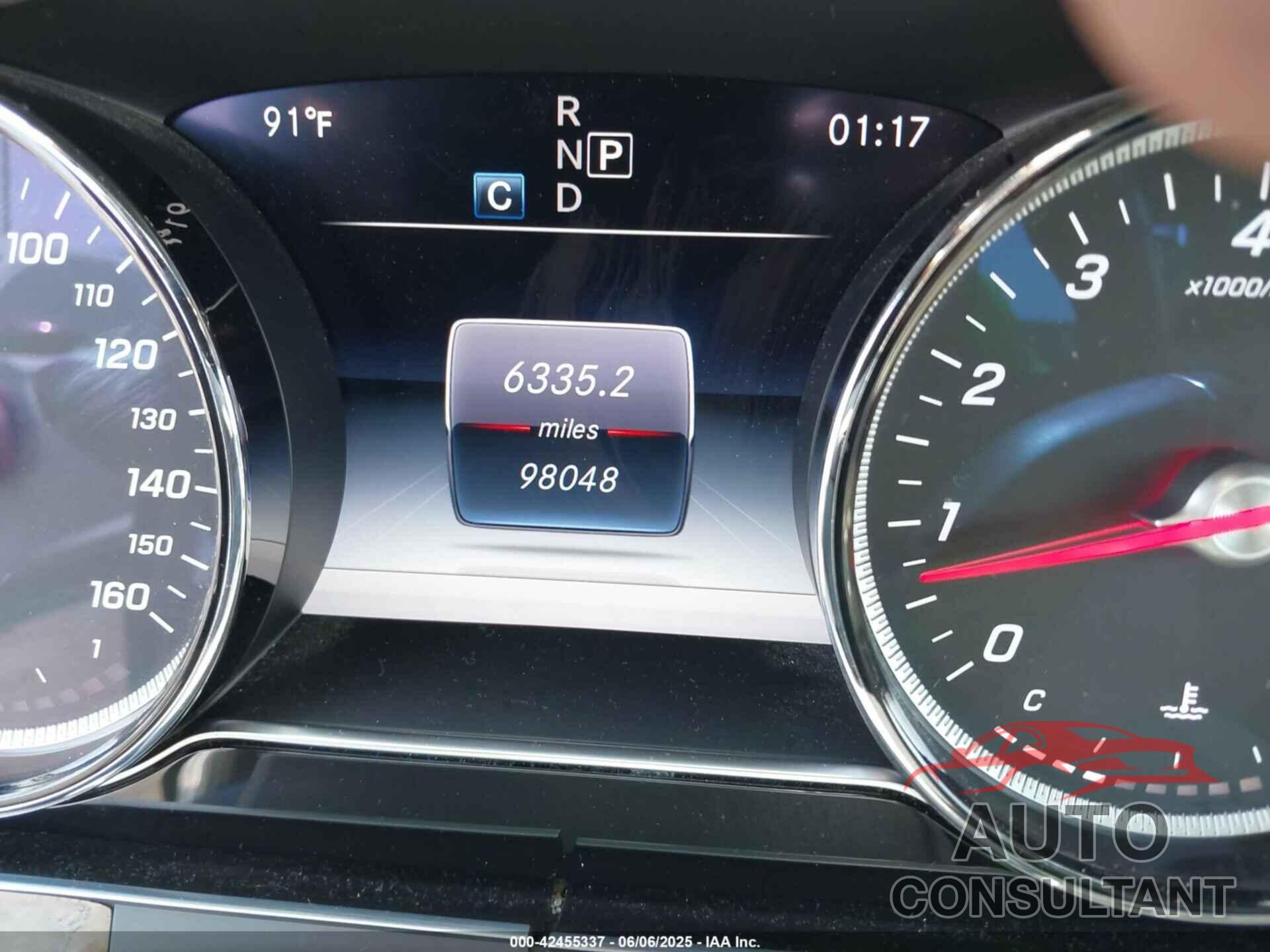 MERCEDES-BENZ E 300 2017 - WDDZF4JB4HA185209