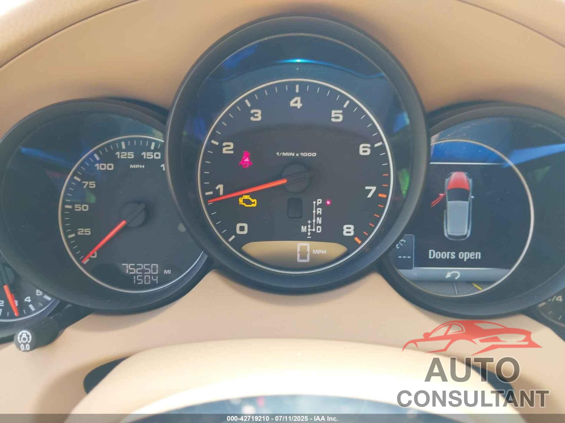 PORSCHE CAYENNE 2016 - WP1AA2A2XGLA11351
