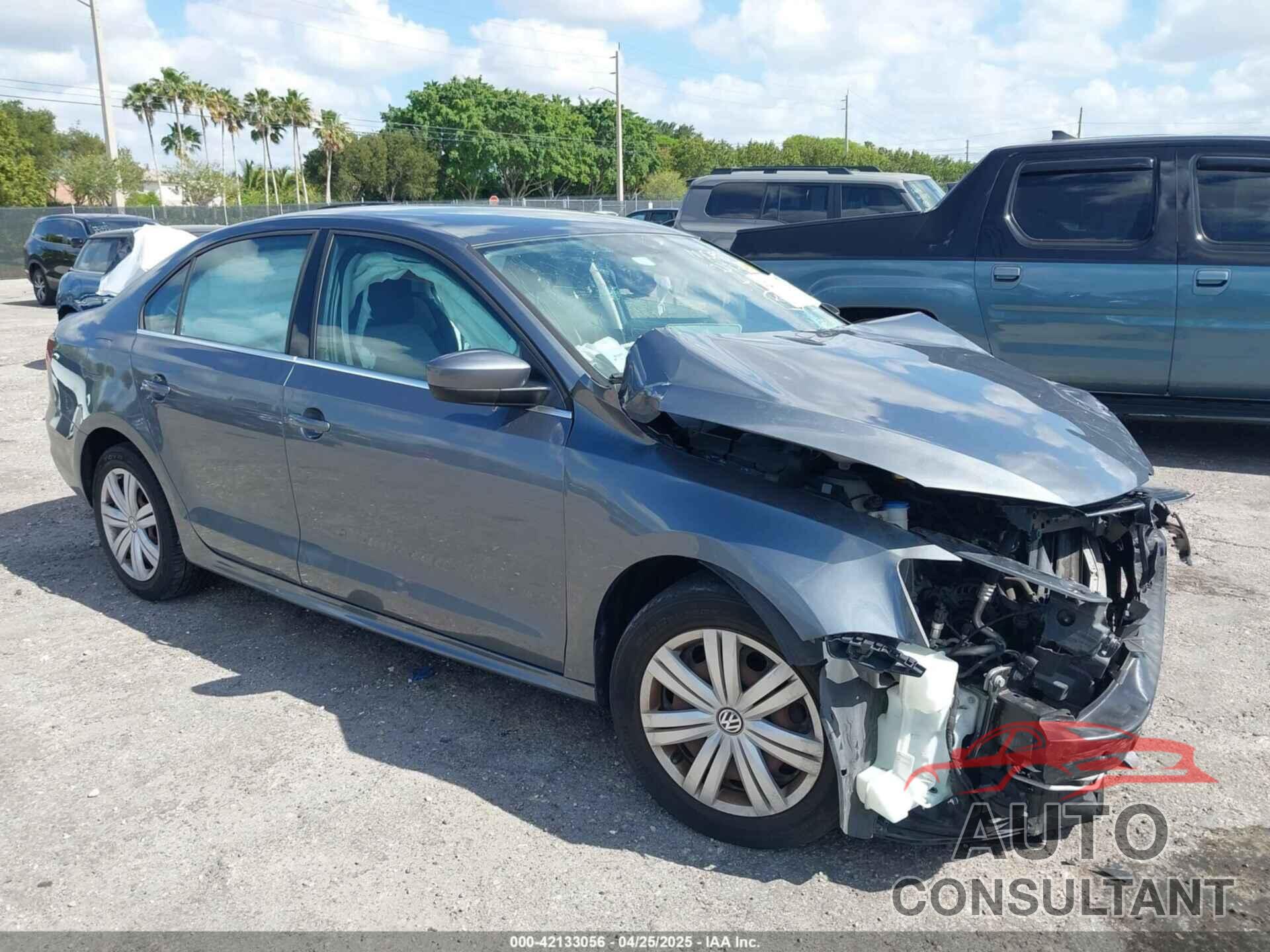 VOLKSWAGEN JETTA 2017 - 3VW2B7AJ7HM212287