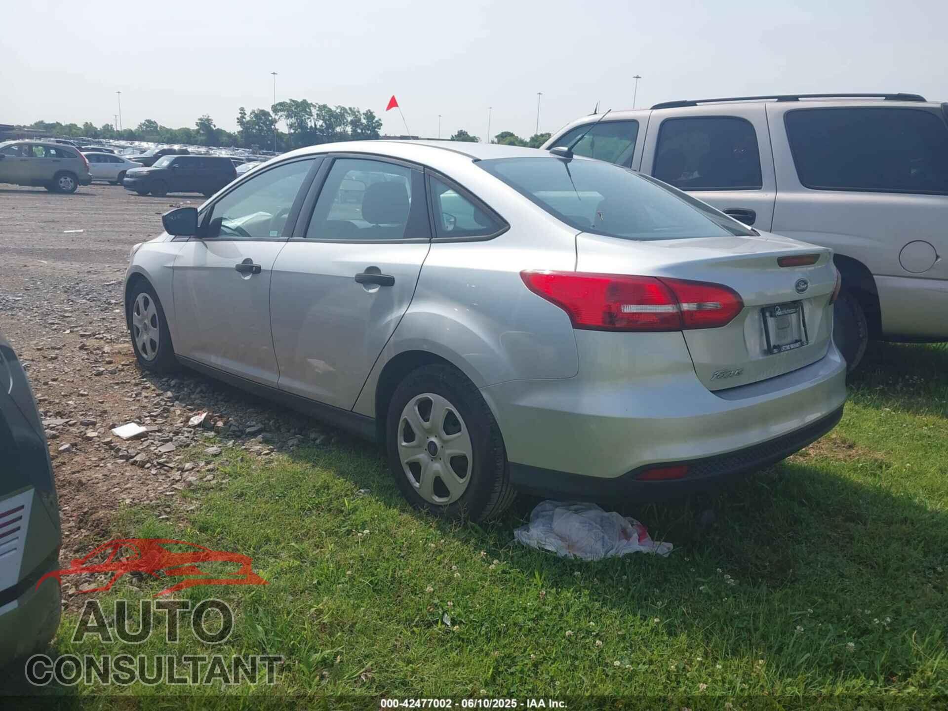 FORD FOCUS 2016 - 1FADP3E26GL247076