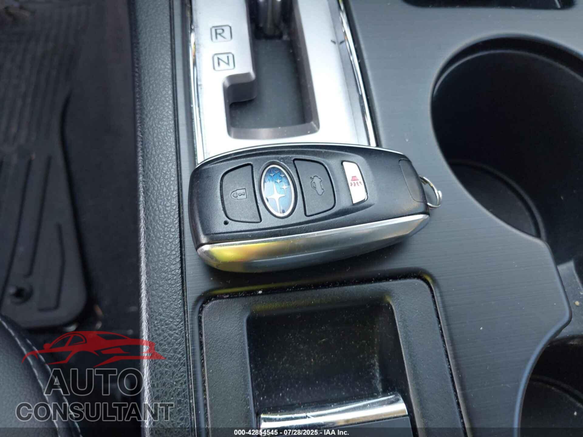 SUBARU OUTBACK 2017 - 4S4BSENC4H3422202