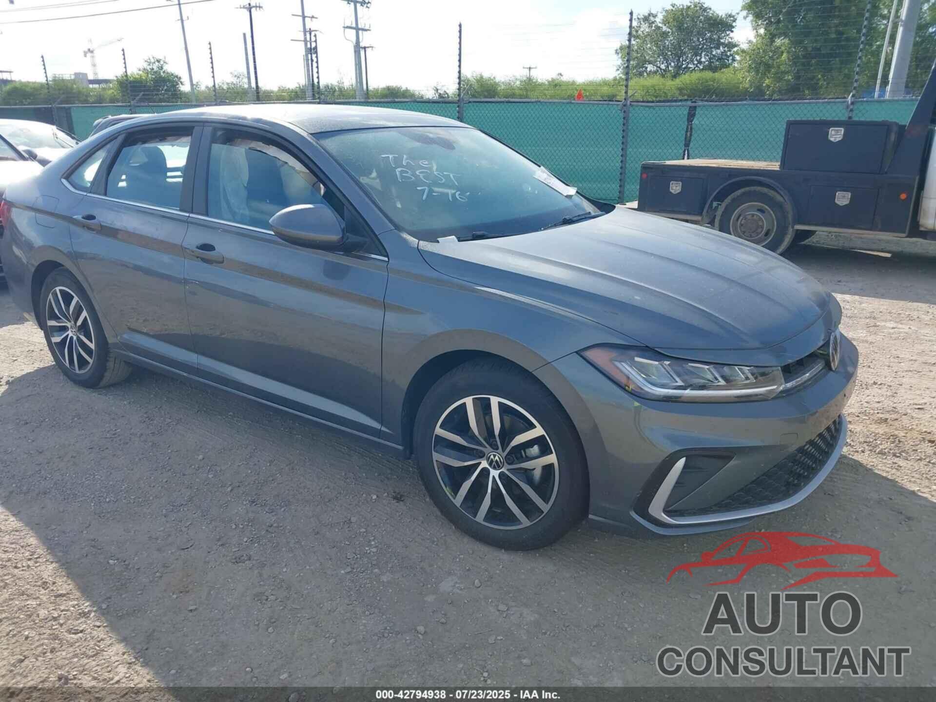 VOLKSWAGEN JETTA 2025 - 3VW7X7BU8SM071995
