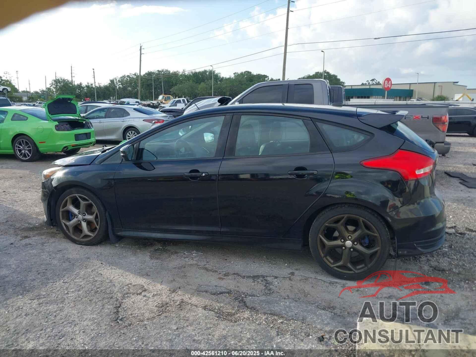 FORD FOCUS ST 2017 - 1FADP3L92HL234049