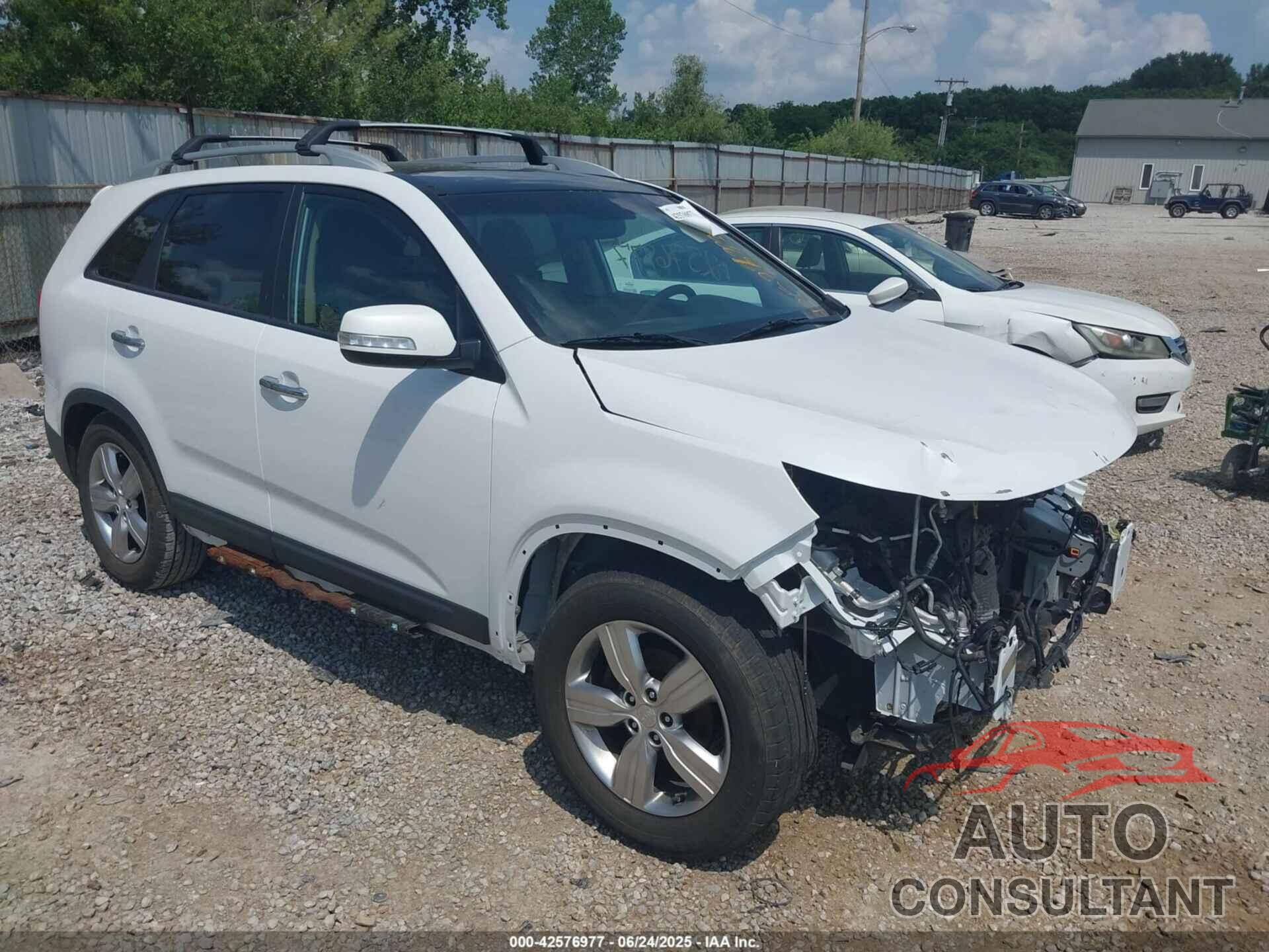 KIA SORENTO 2012 - 5XYKU4A24CG291556