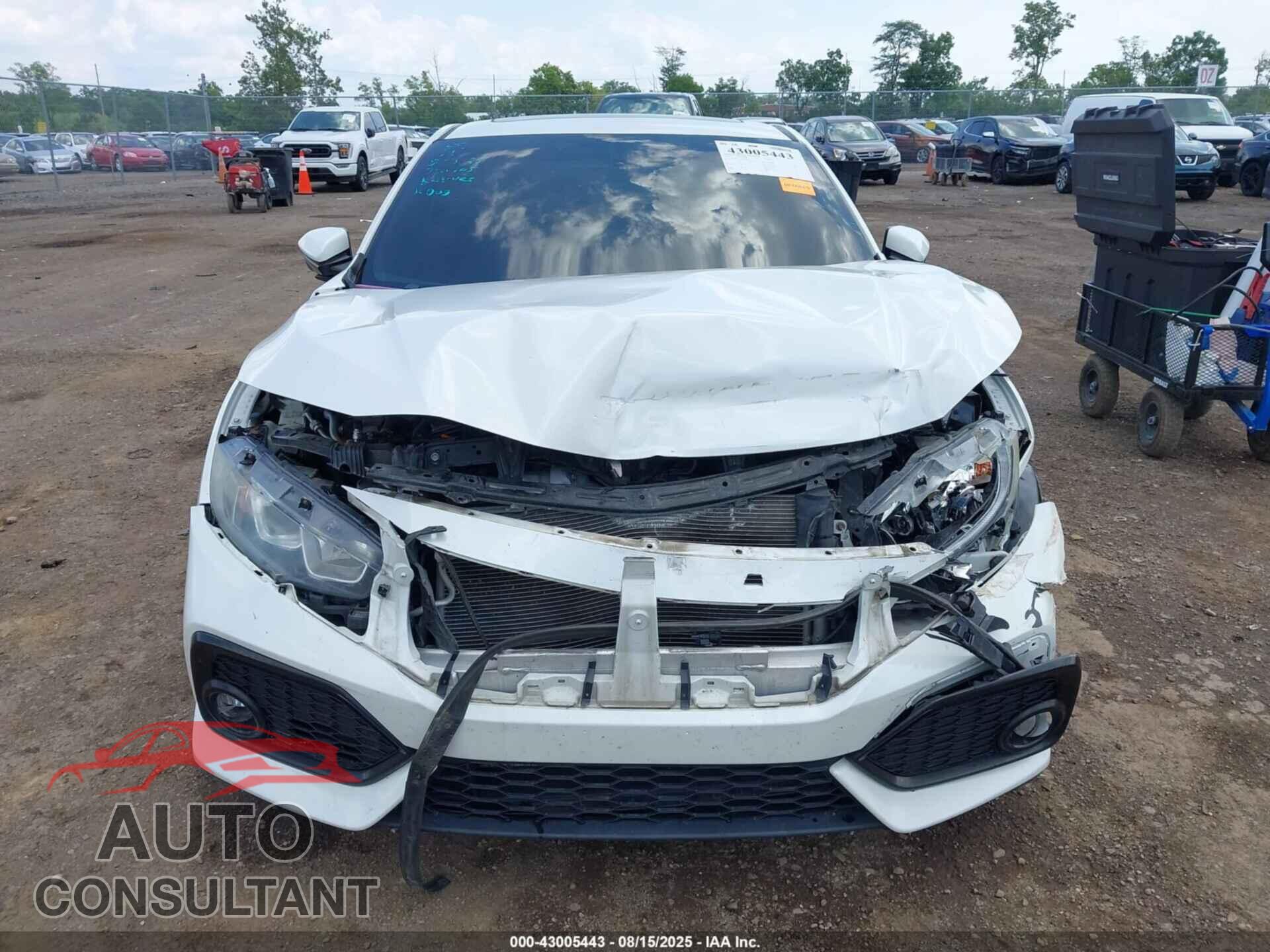 HONDA CIVIC 2018 - 2HGFC3A52JH750205
