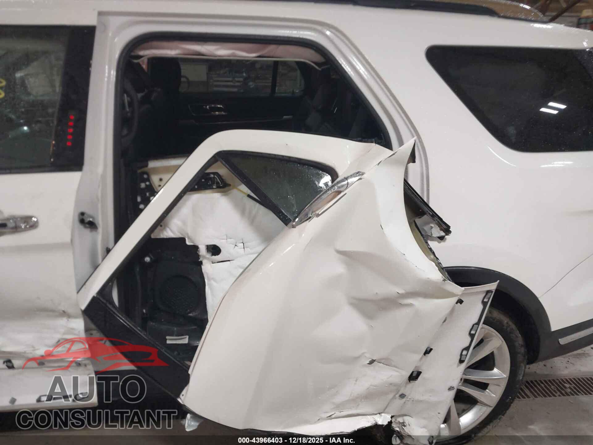 FORD EXPLORER 2018 - 1FM5K8F89JGB40841