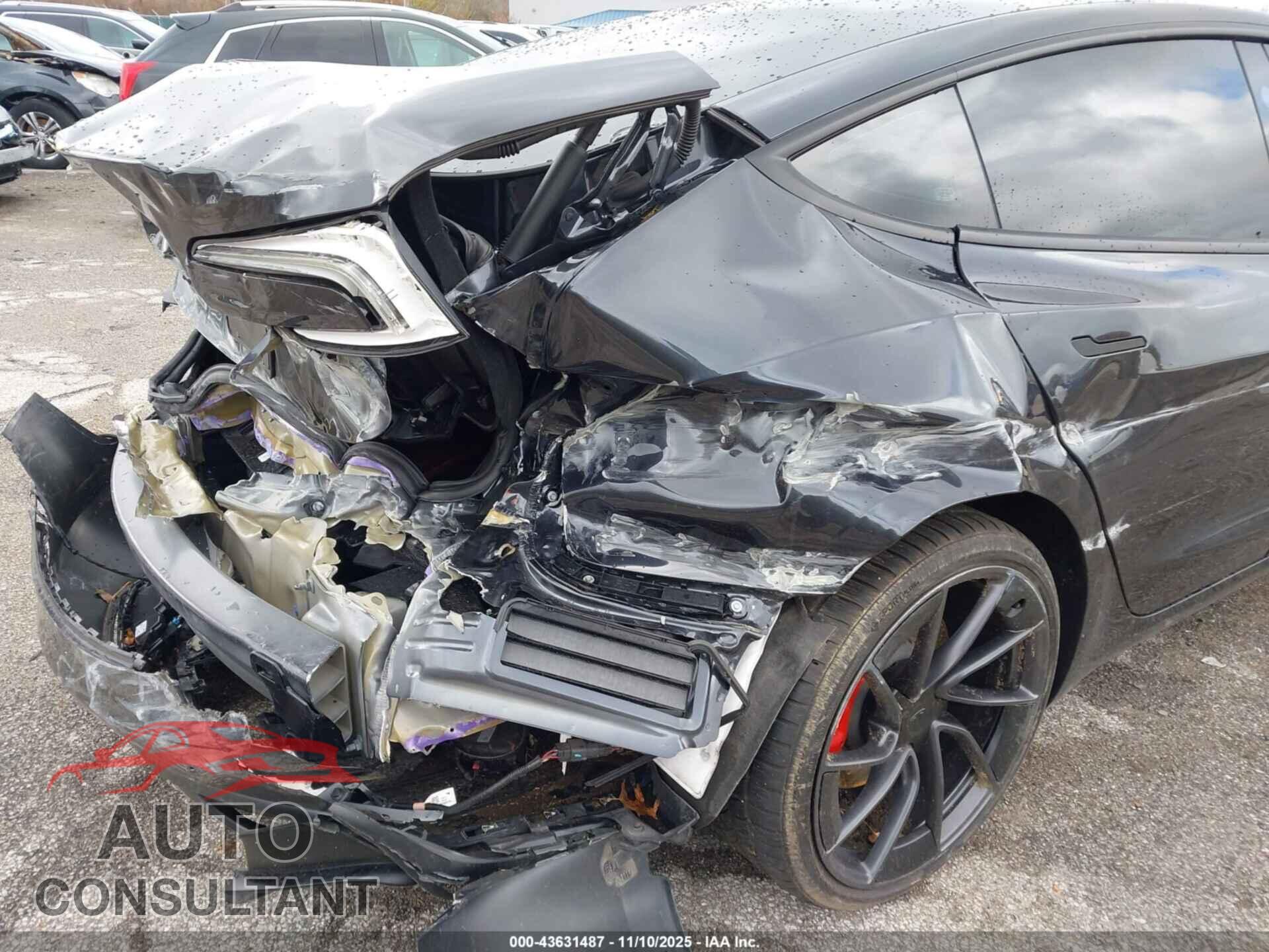TESLA MODEL 3 2024 - 5YJ3E1ET4RF871702