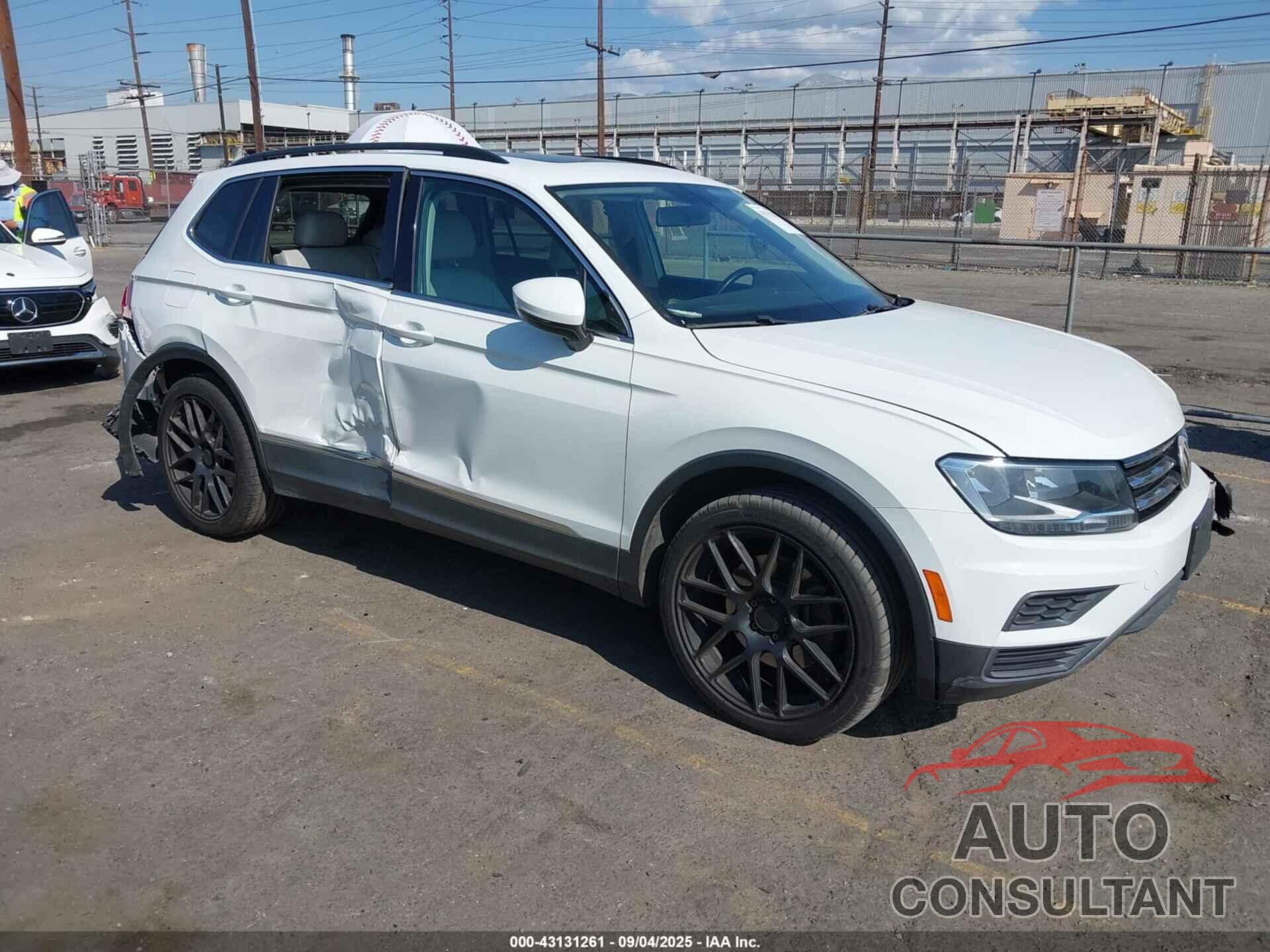 VOLKSWAGEN TIGUAN 2018 - 3VV3B7AXXJM140844