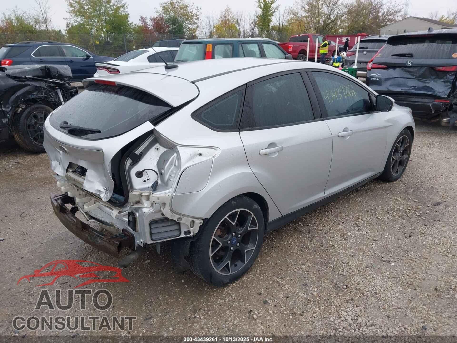 FORD FOCUS 2014 - 1FADP3K2XEL213210