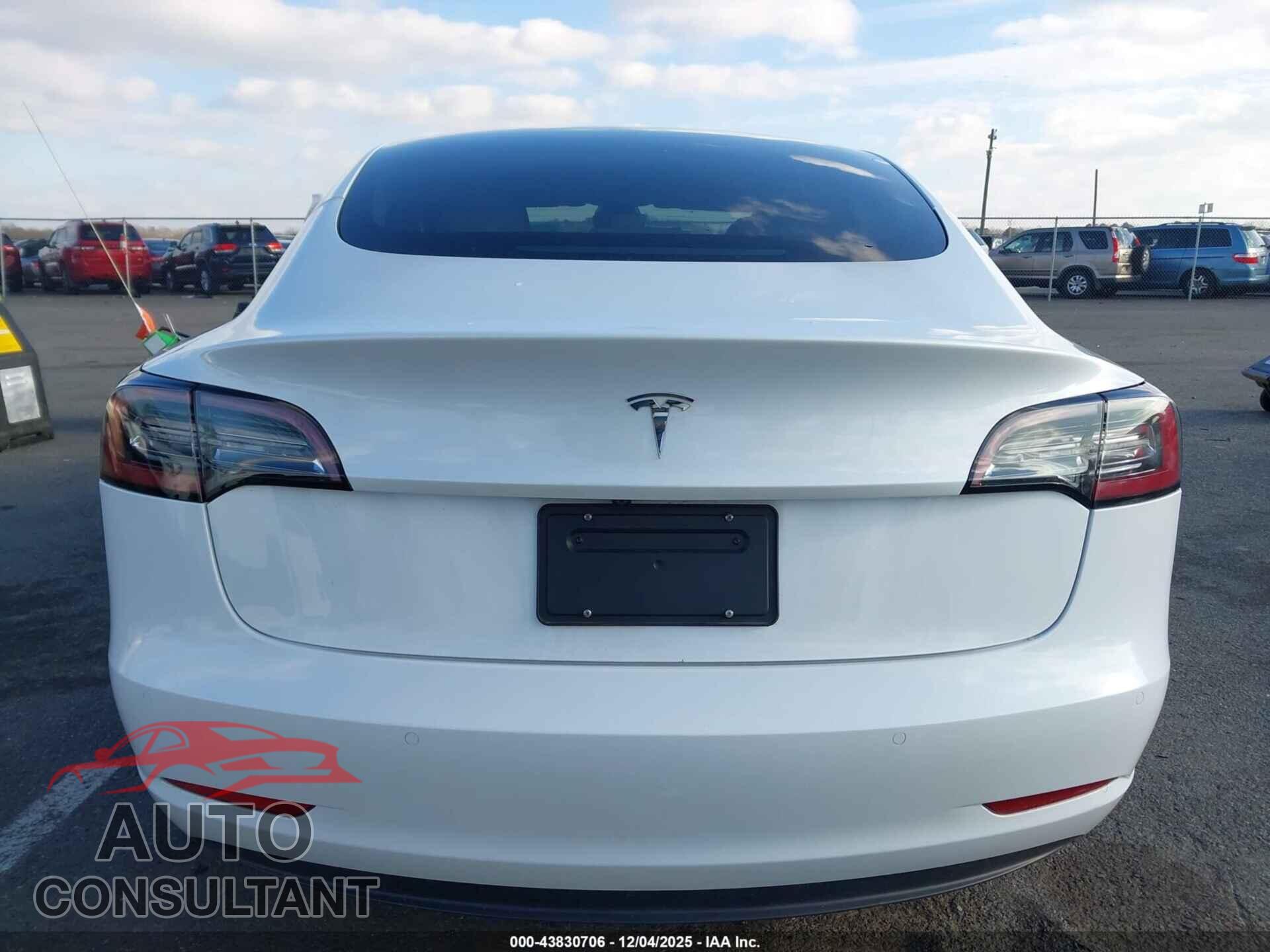 TESLA MODEL 3 2021 - 5YJ3E1EA6MF853760