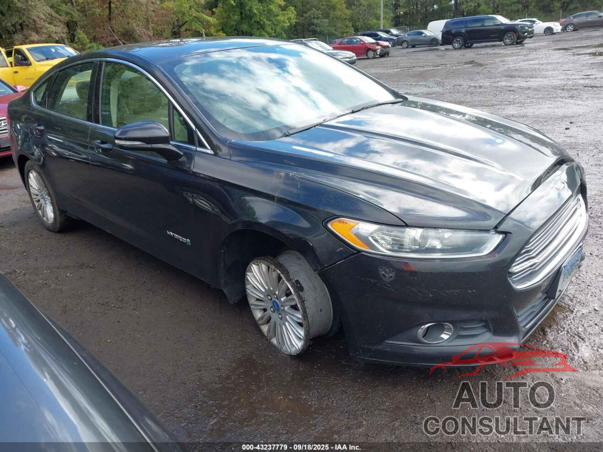 FORD FUSION HYBRID 2013 - 3FA6P0LU8DR161602
