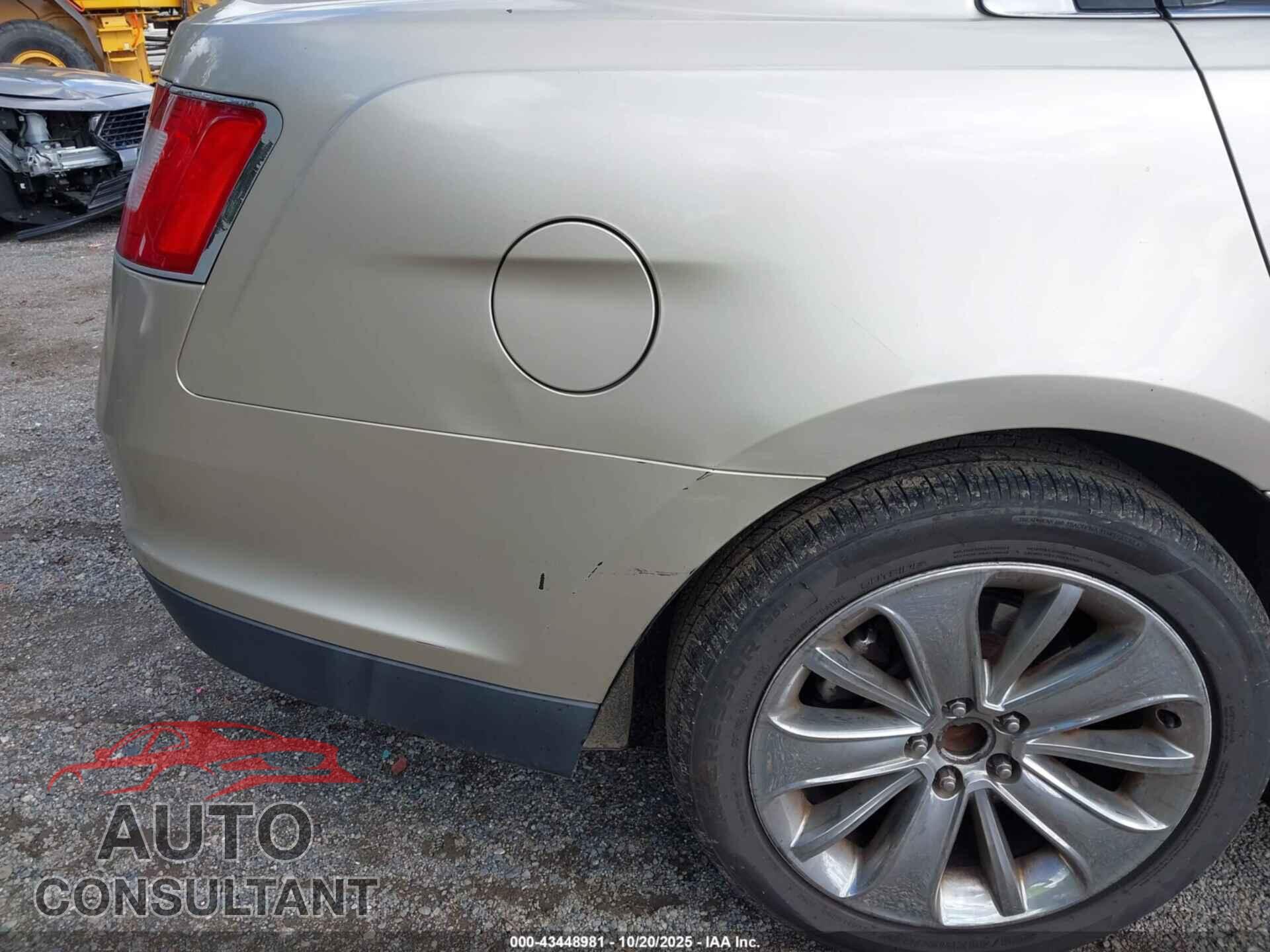 FORD TAURUS 2010 - 1FAHP2FW2AG164919