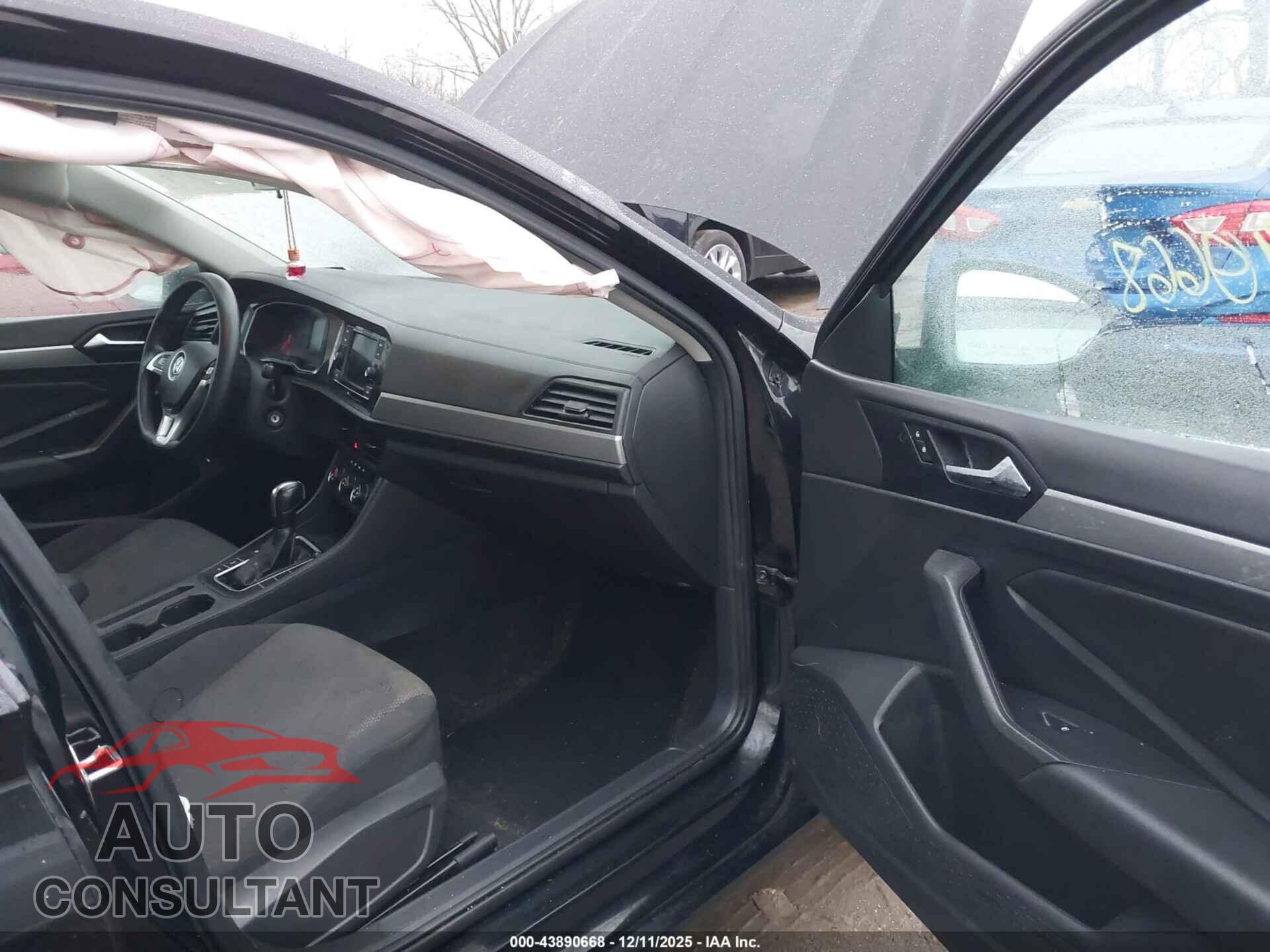 VOLKSWAGEN JETTA 2019 - 3VWC57BU2KM271663