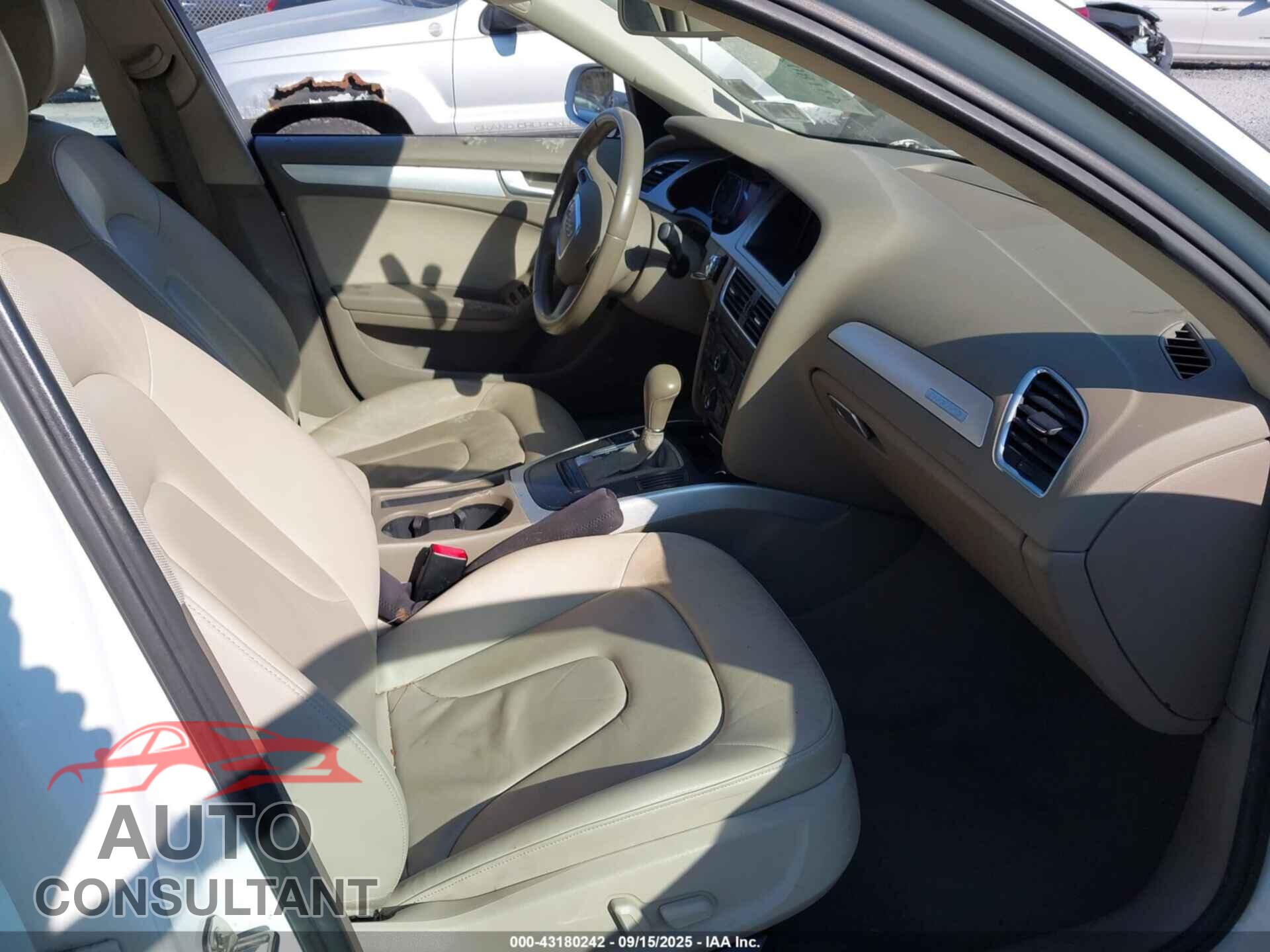 AUDI A4 2010 - WAUBFAFL0AN037582