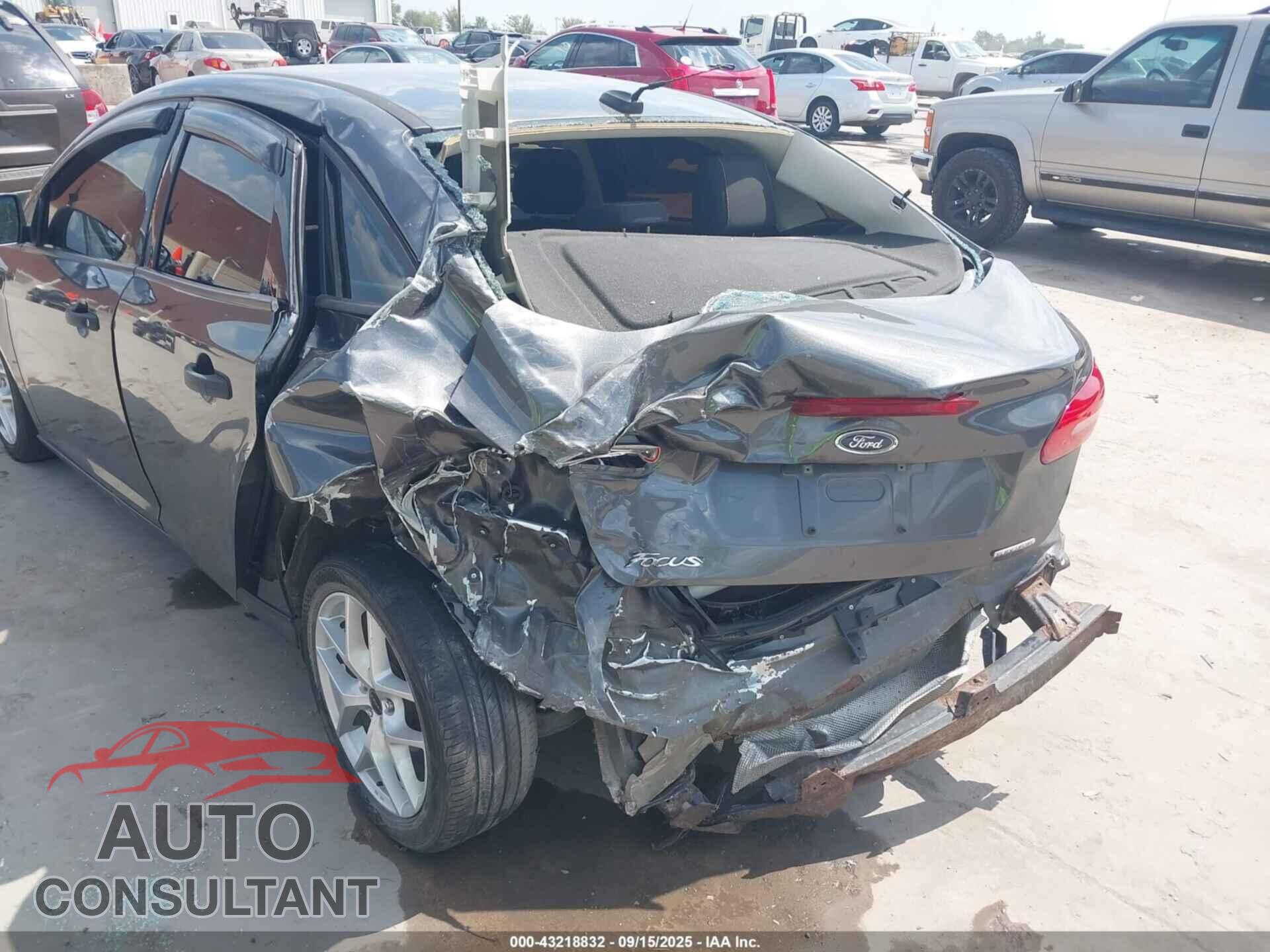 FORD FOCUS 2016 - 1FADP3E21GL288389