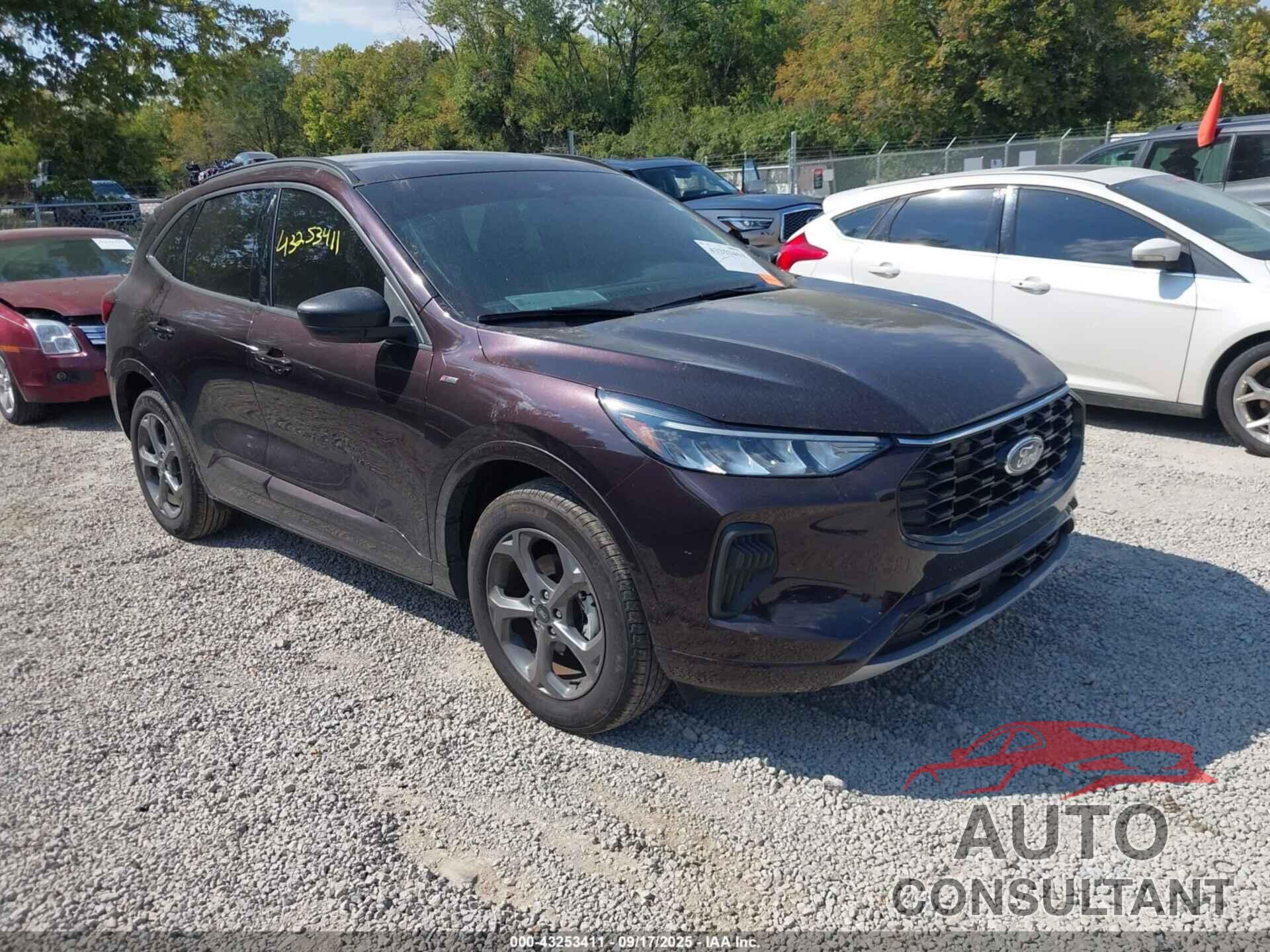 FORD ESCAPE 2023 - 1FMCU9MN1PUB16074