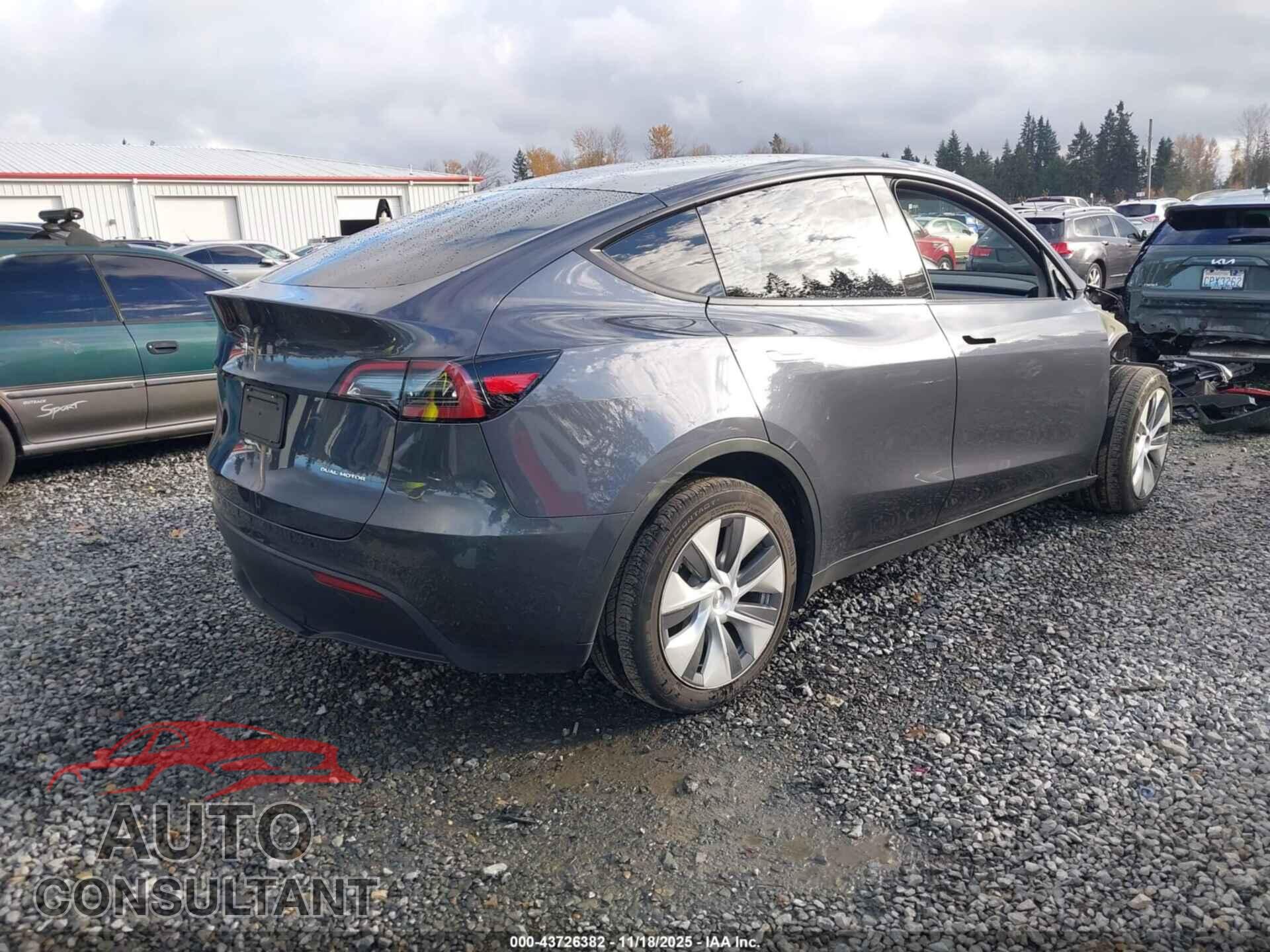 TESLA MODEL Y 2023 - 7SAYGDEE3PF844249
