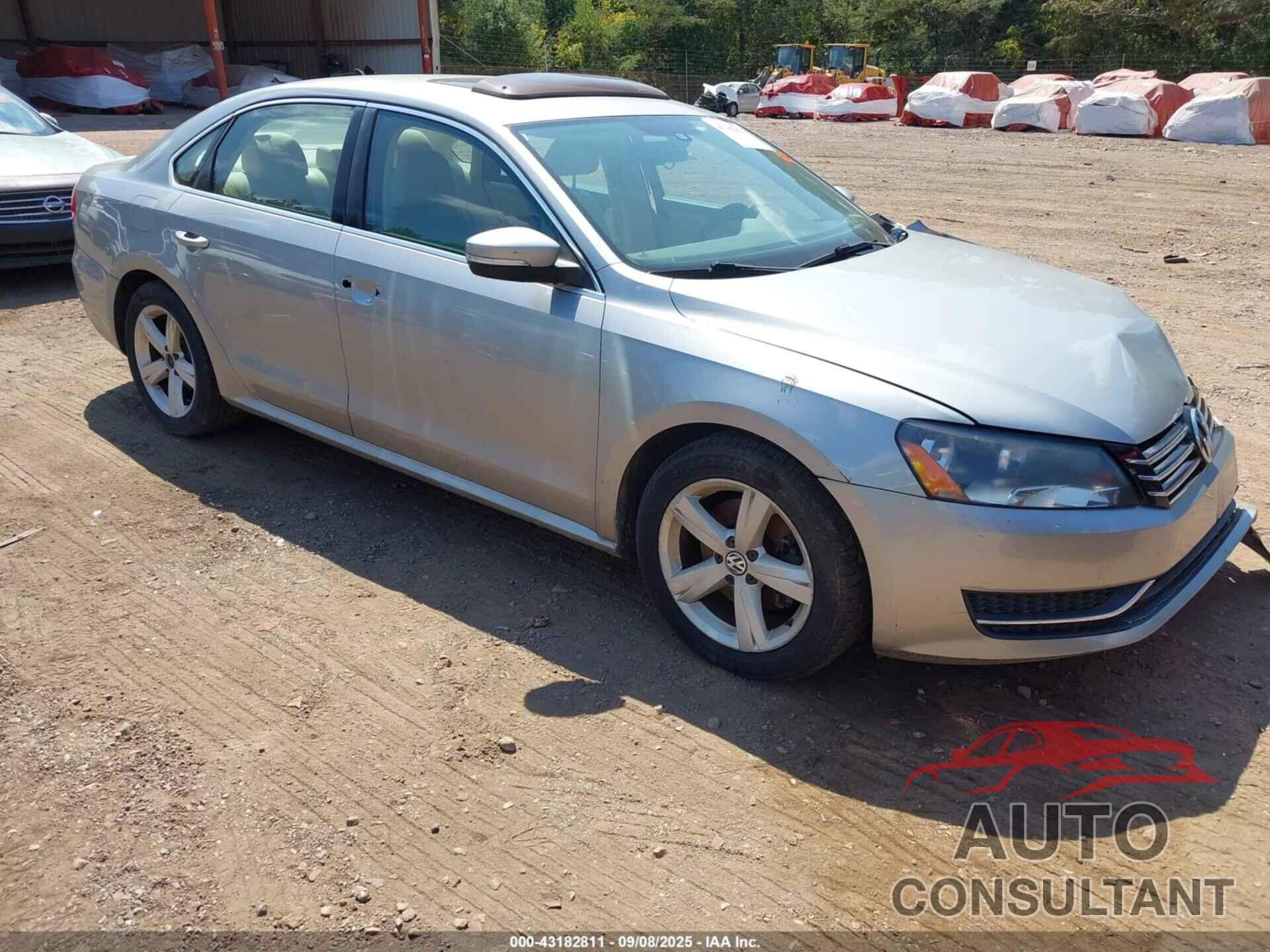 VOLKSWAGEN PASSAT 2013 - 1VWBH7A39DC009333