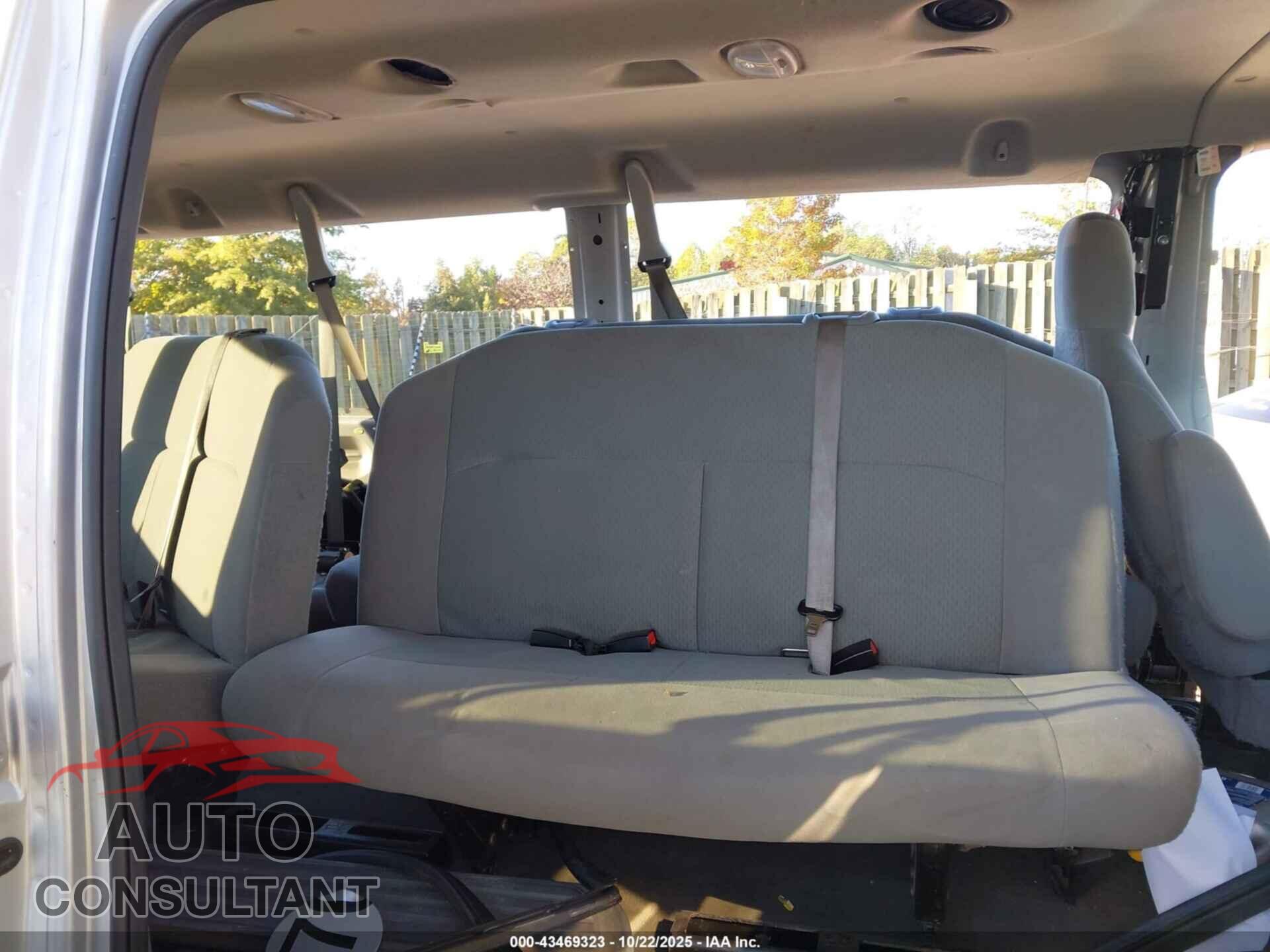 FORD E-350 SUPER DUTY 2010 - 1FBNE3BL2ADA07241