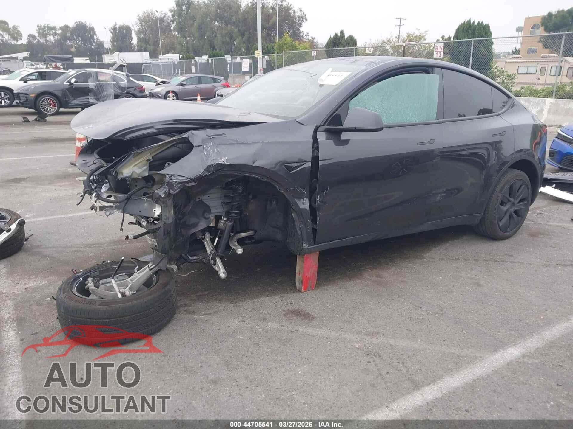 TESLA MODEL Y 2024 - 7SAYGDEDXRF186584